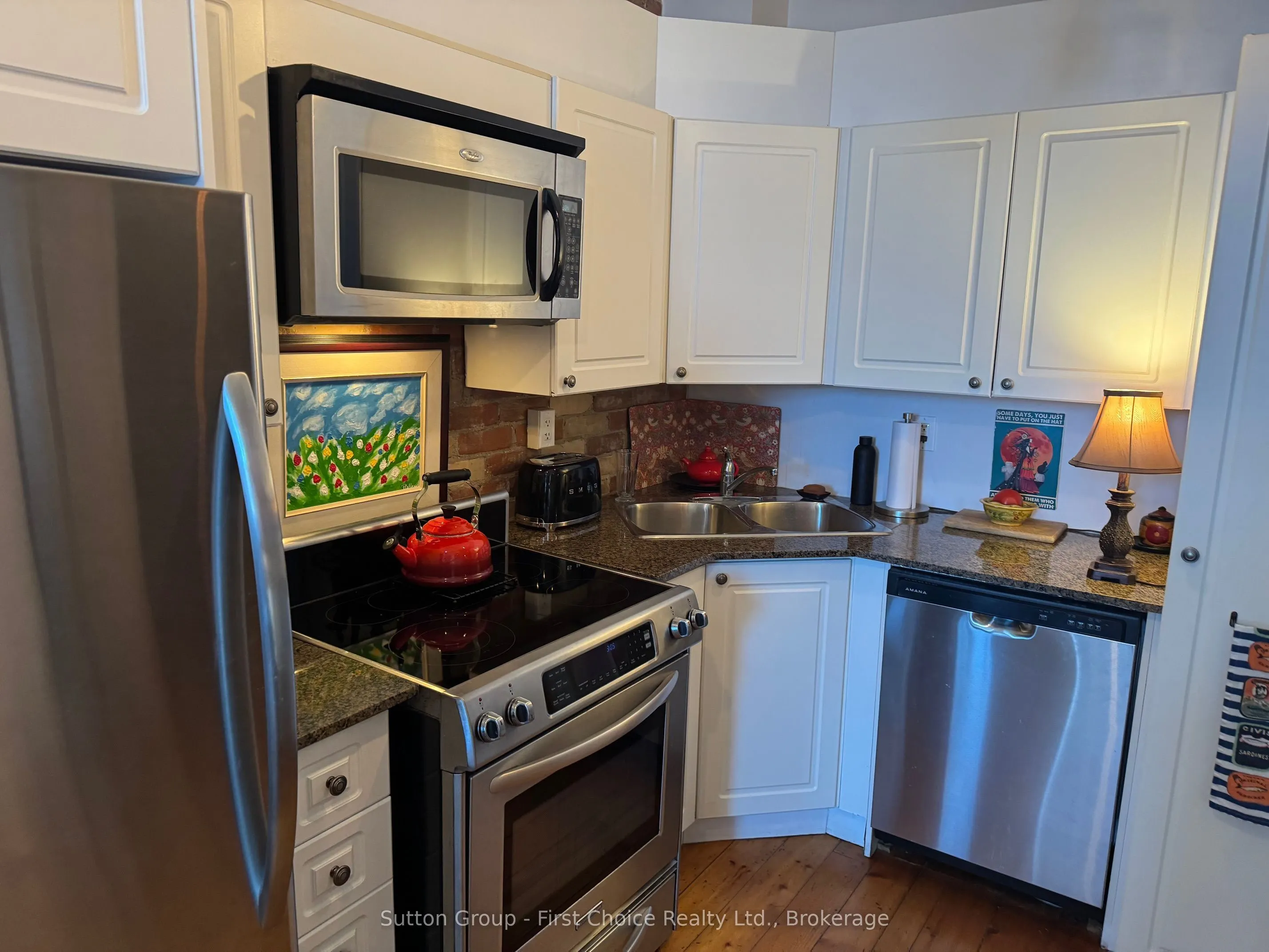 66 WELLINGTON Street ##201