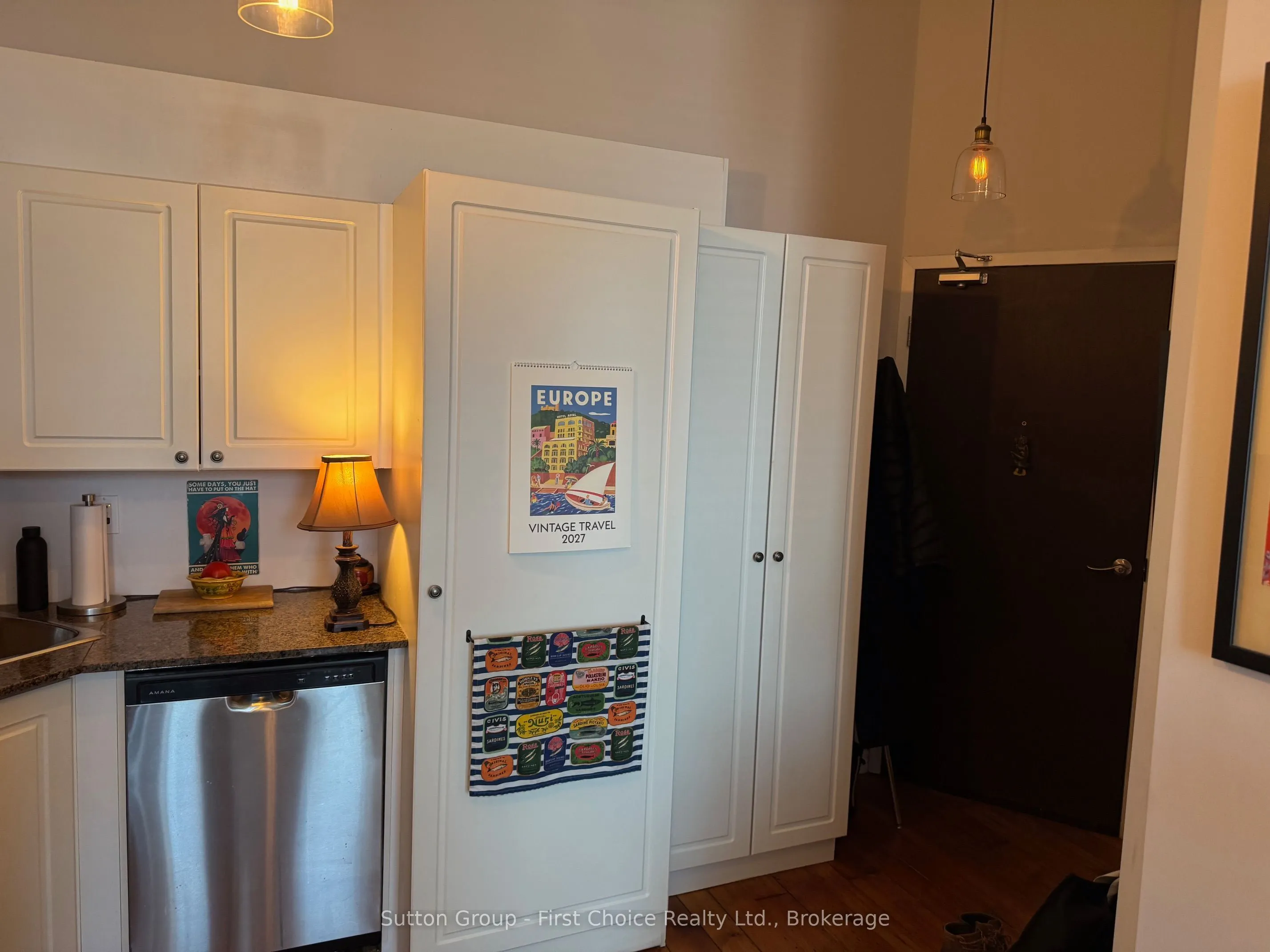 66 WELLINGTON Street ##201
