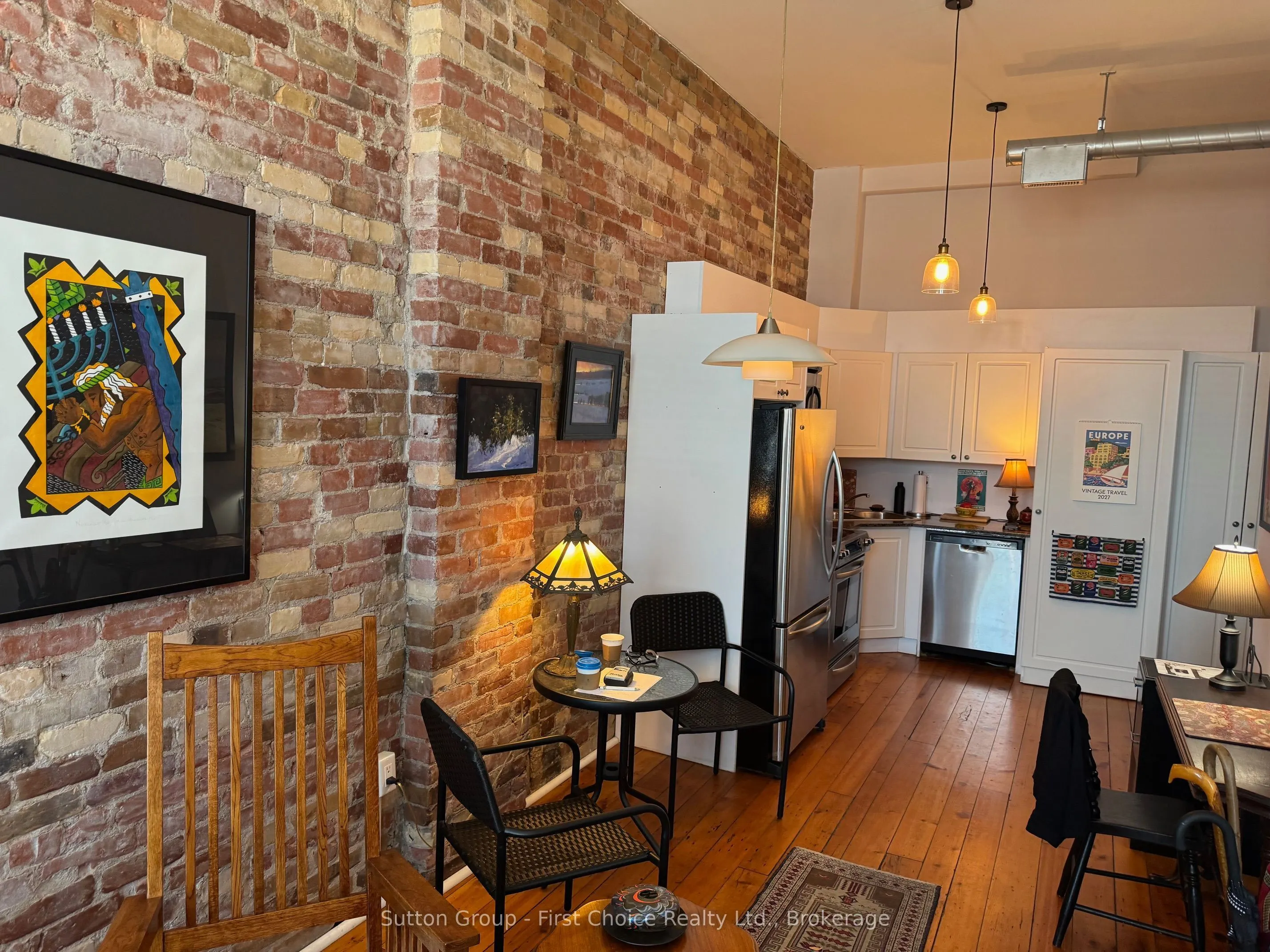 66 WELLINGTON Street ##201