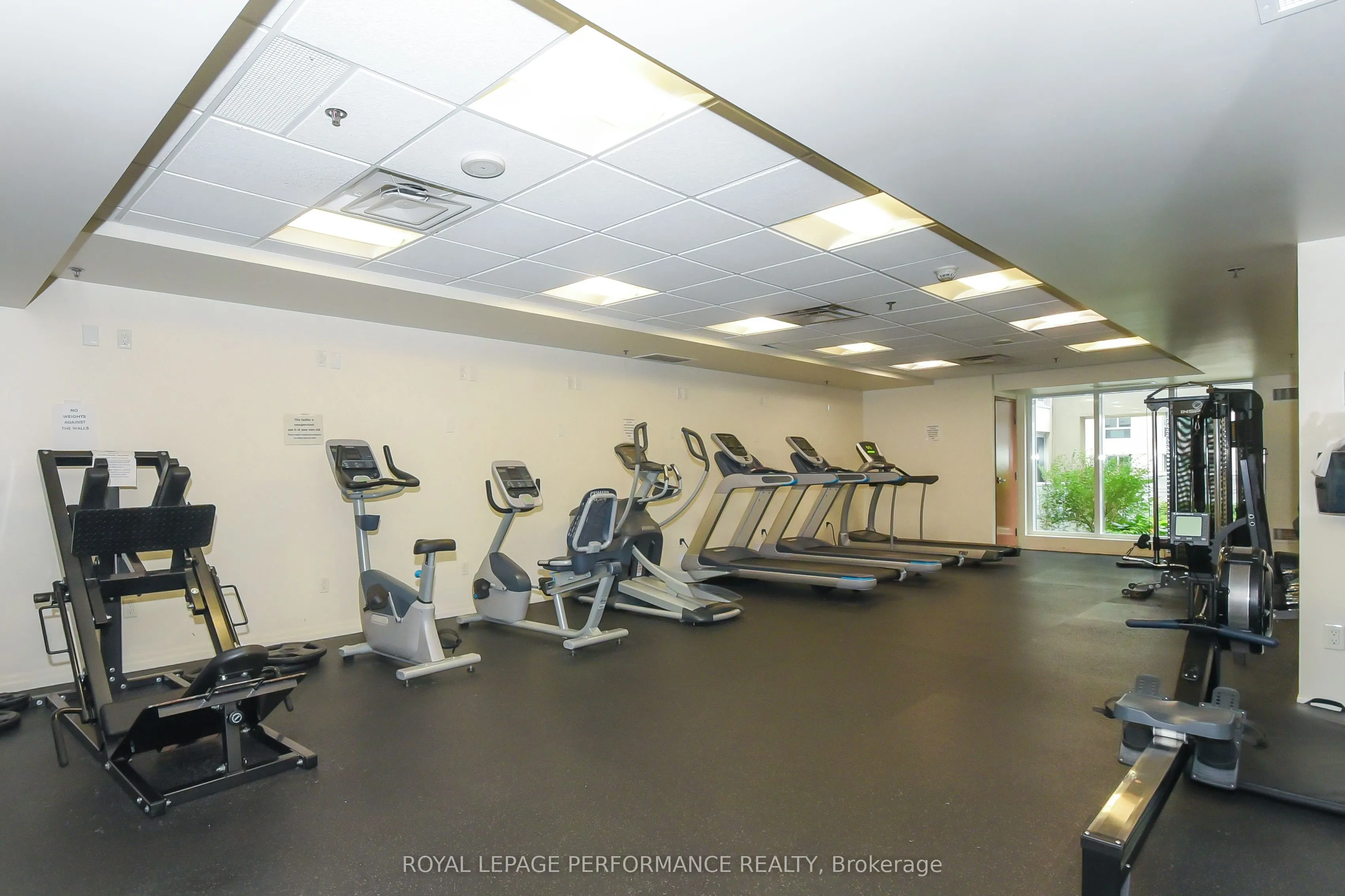 242 Rideau Street #1808