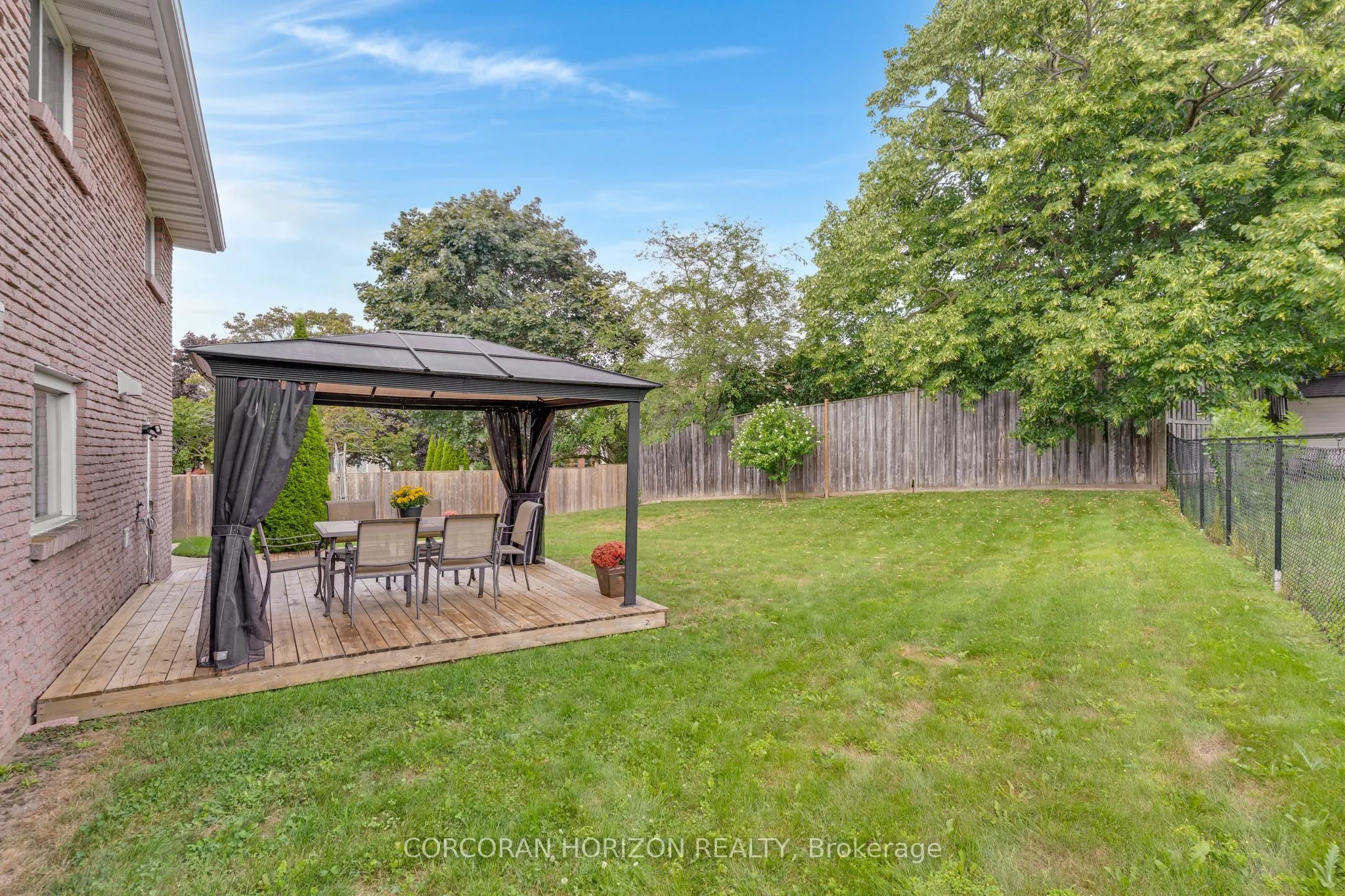 8 Blue Spruce Court