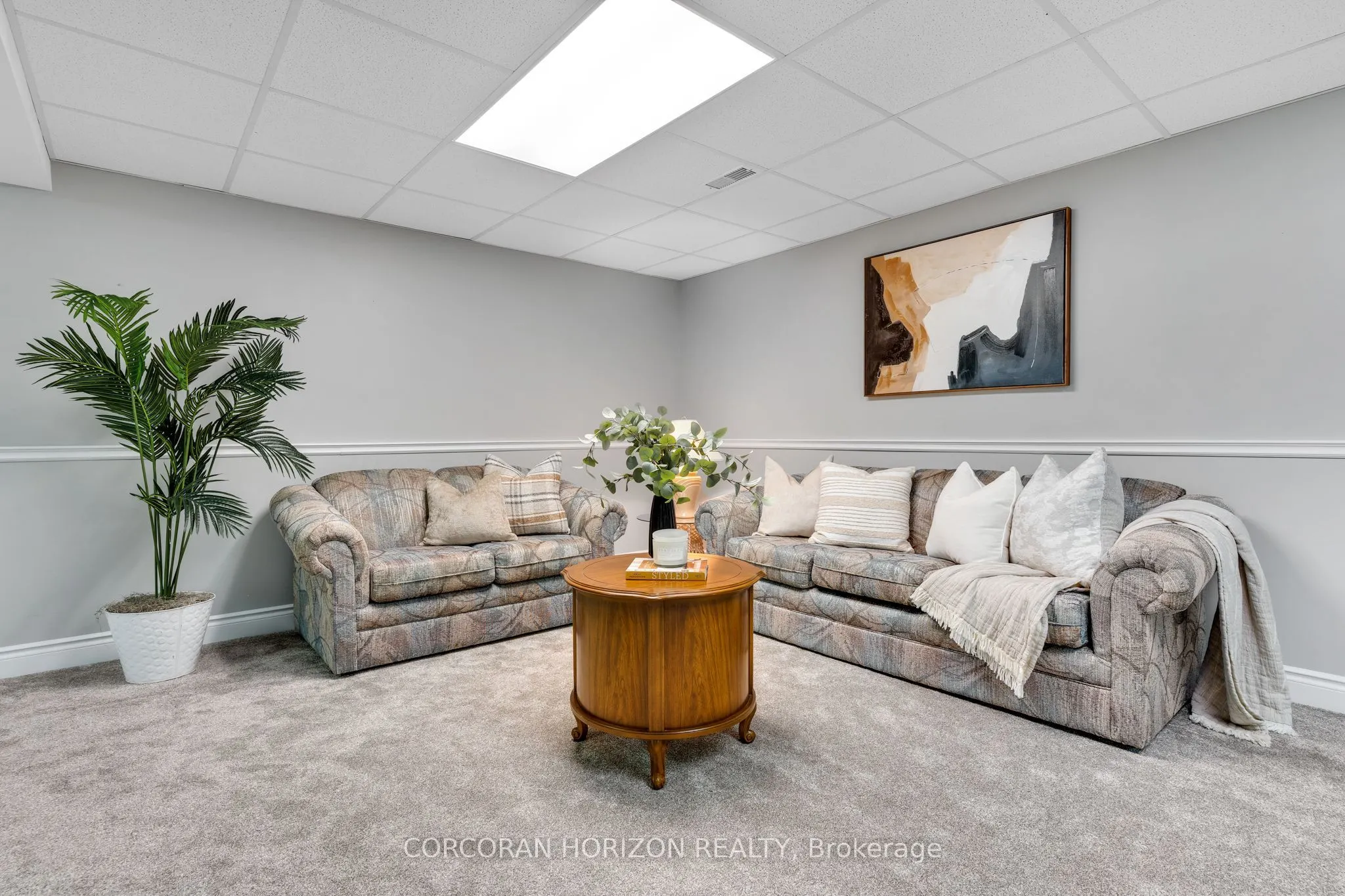 8 Blue Spruce Court