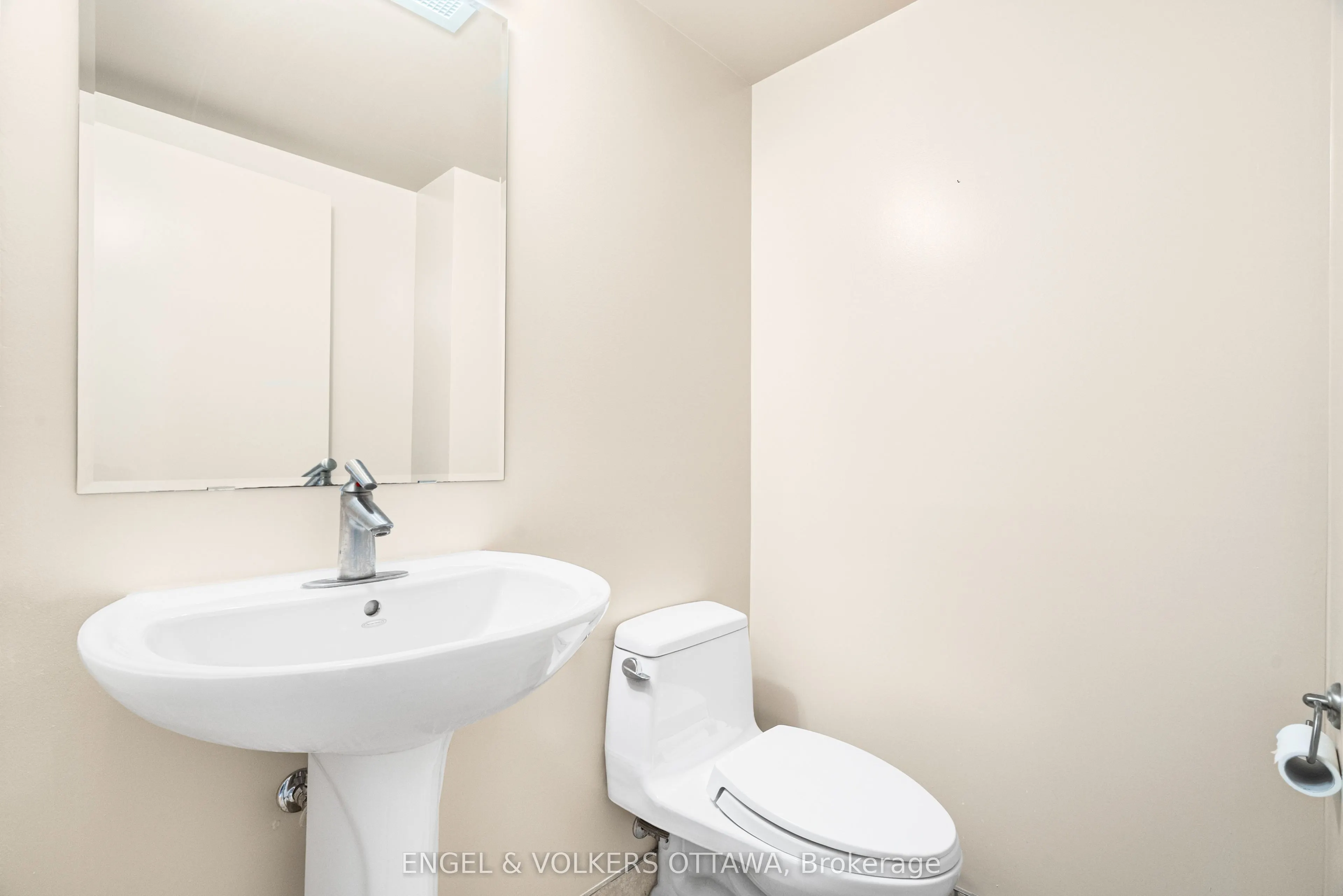 290 Powell Avenue #507