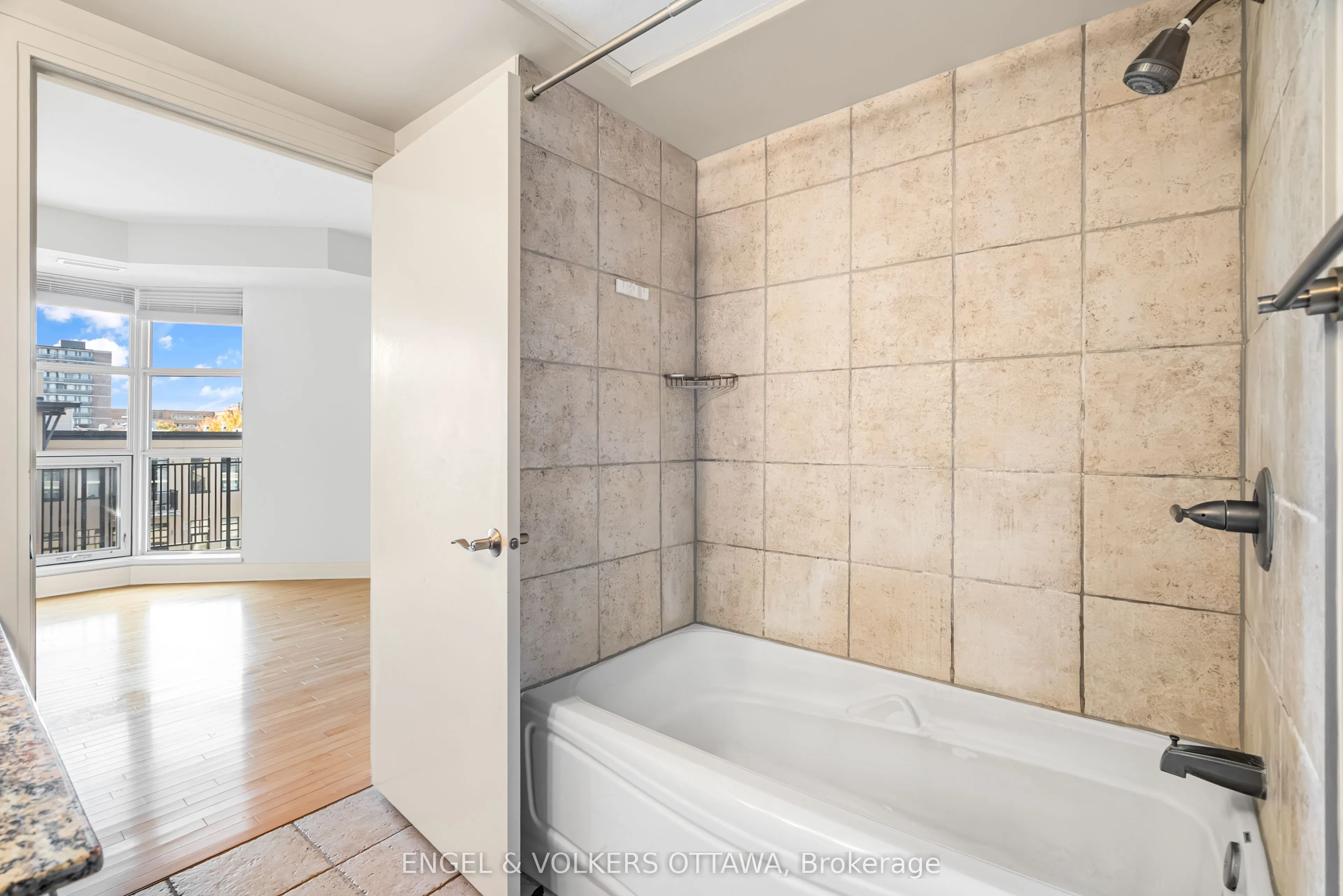 290 Powell Avenue #507