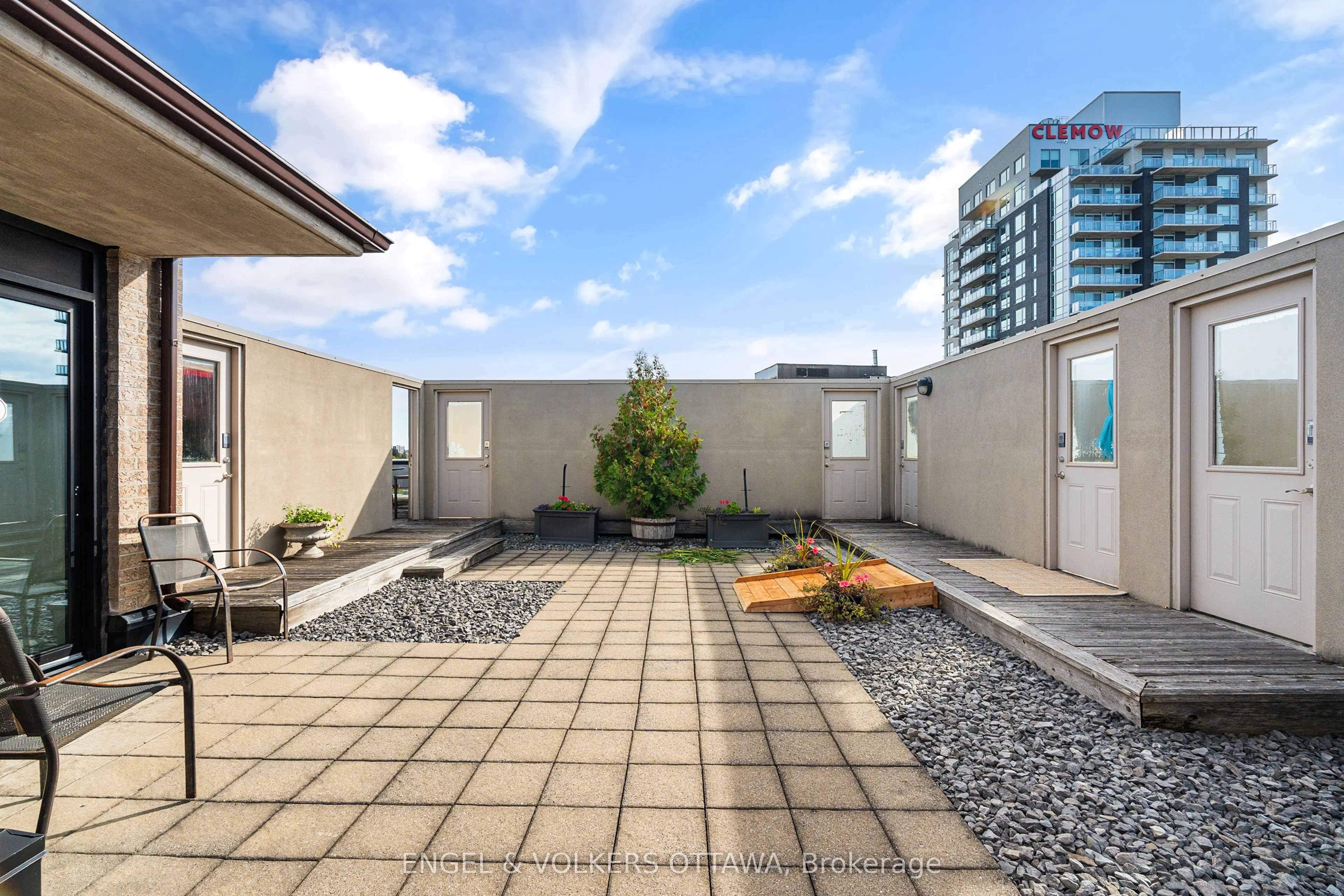 290 Powell Avenue #507