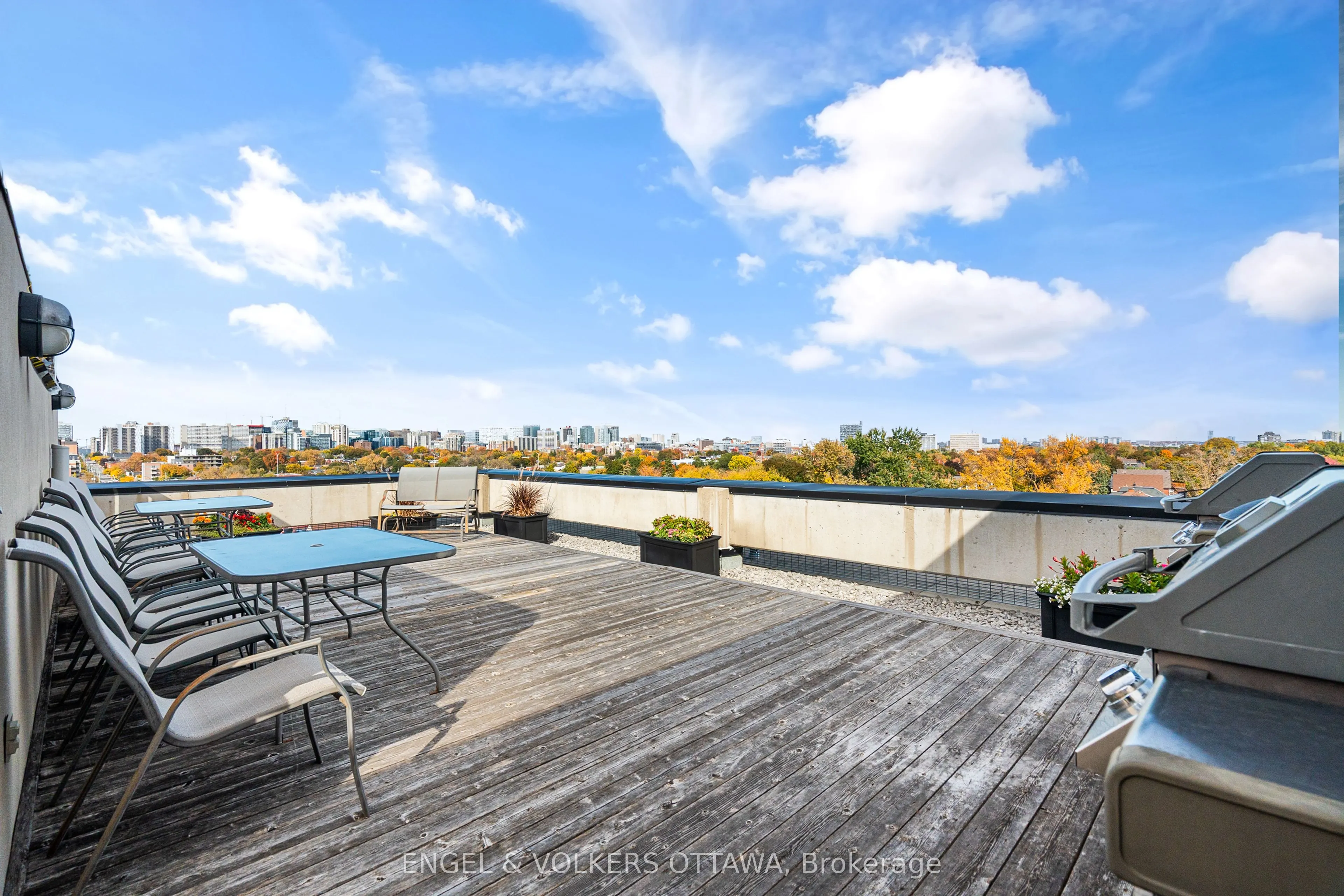 290 Powell Avenue #507
