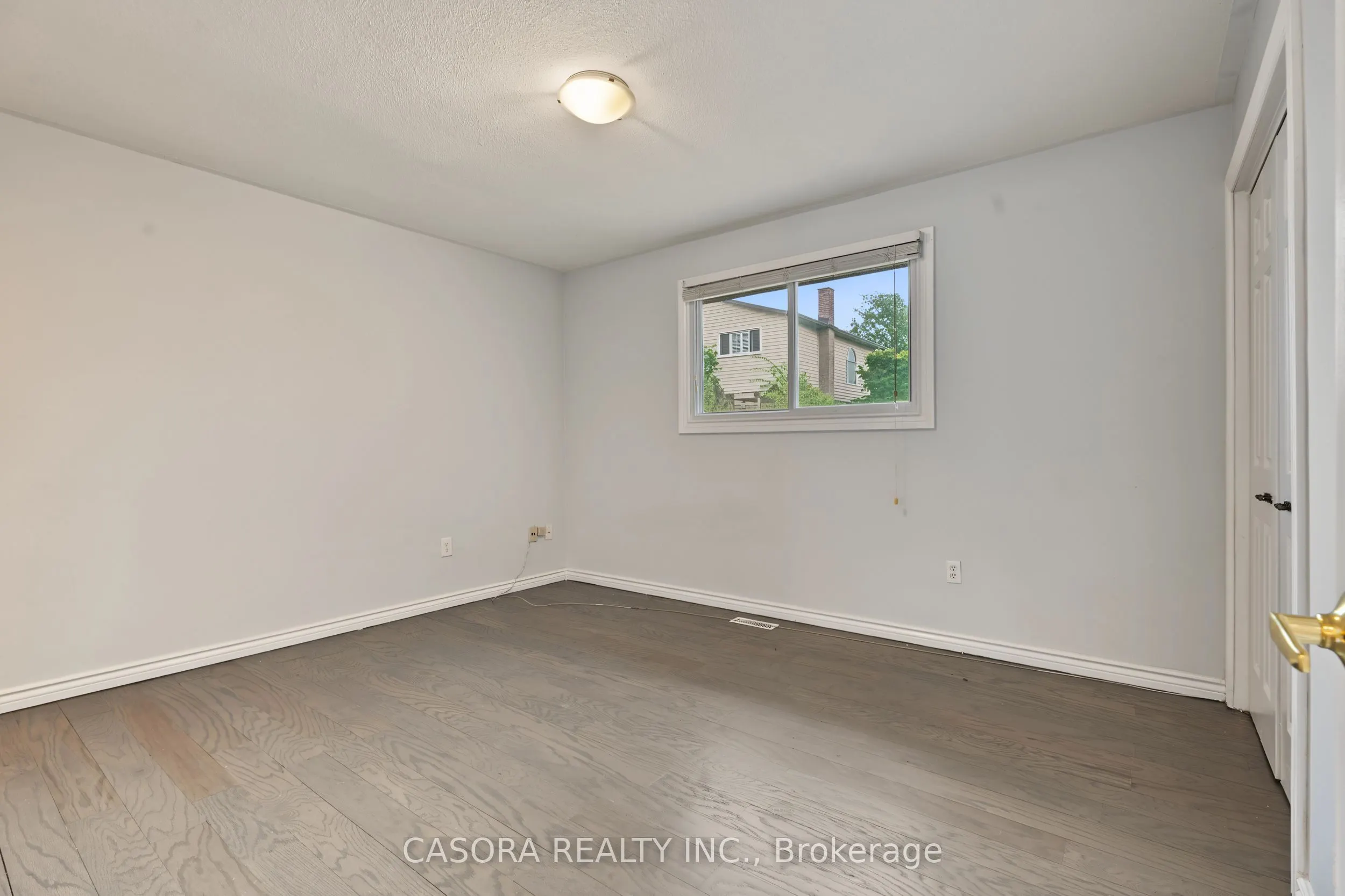 8 Valanna Court