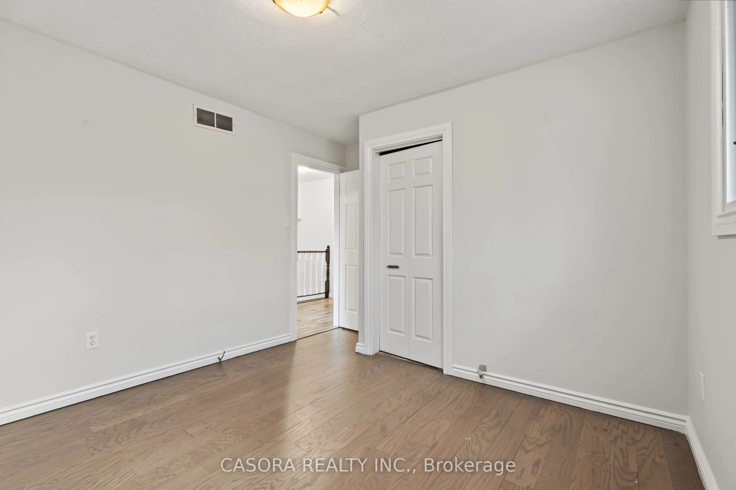 8 Valanna Court