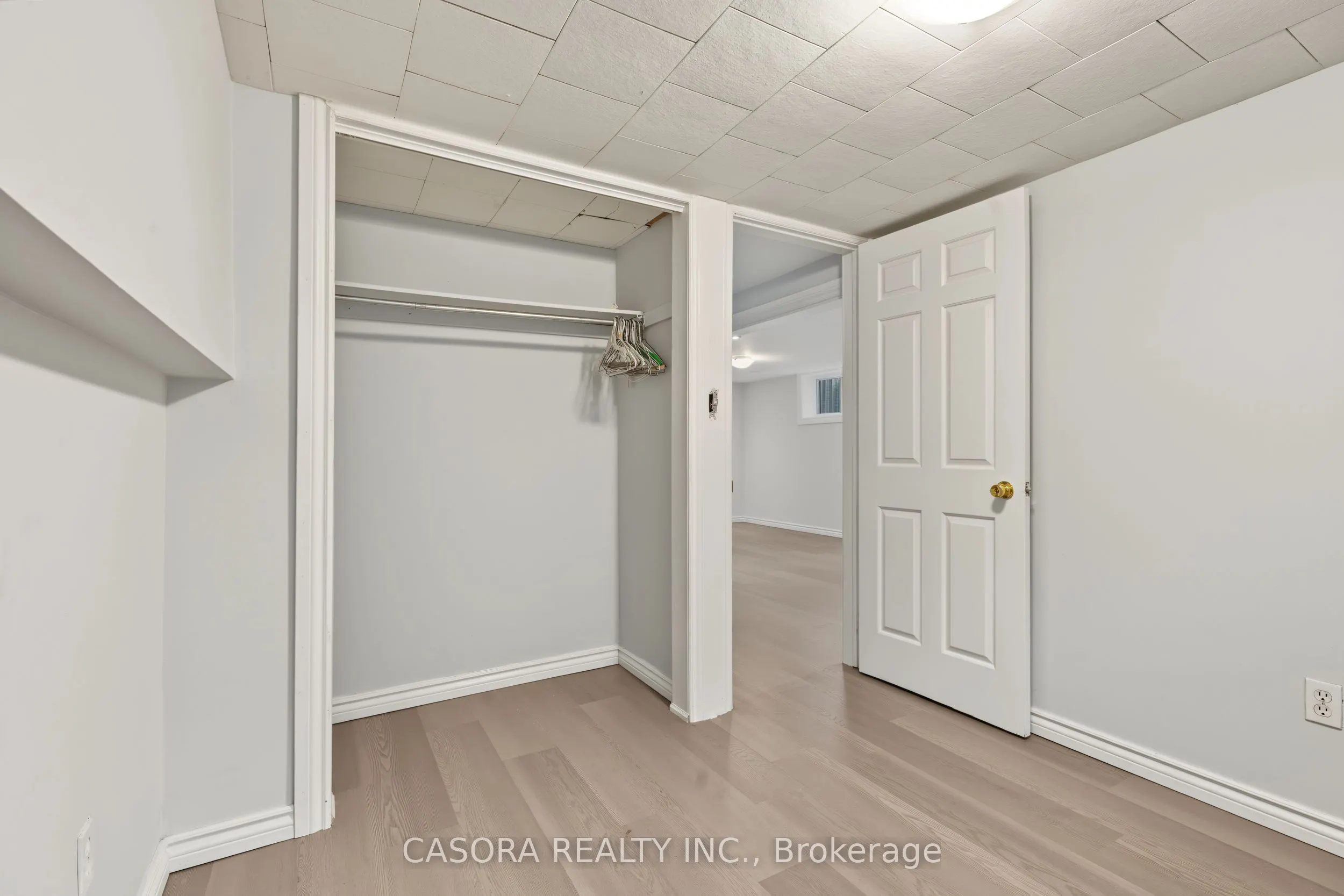 8 Valanna Court