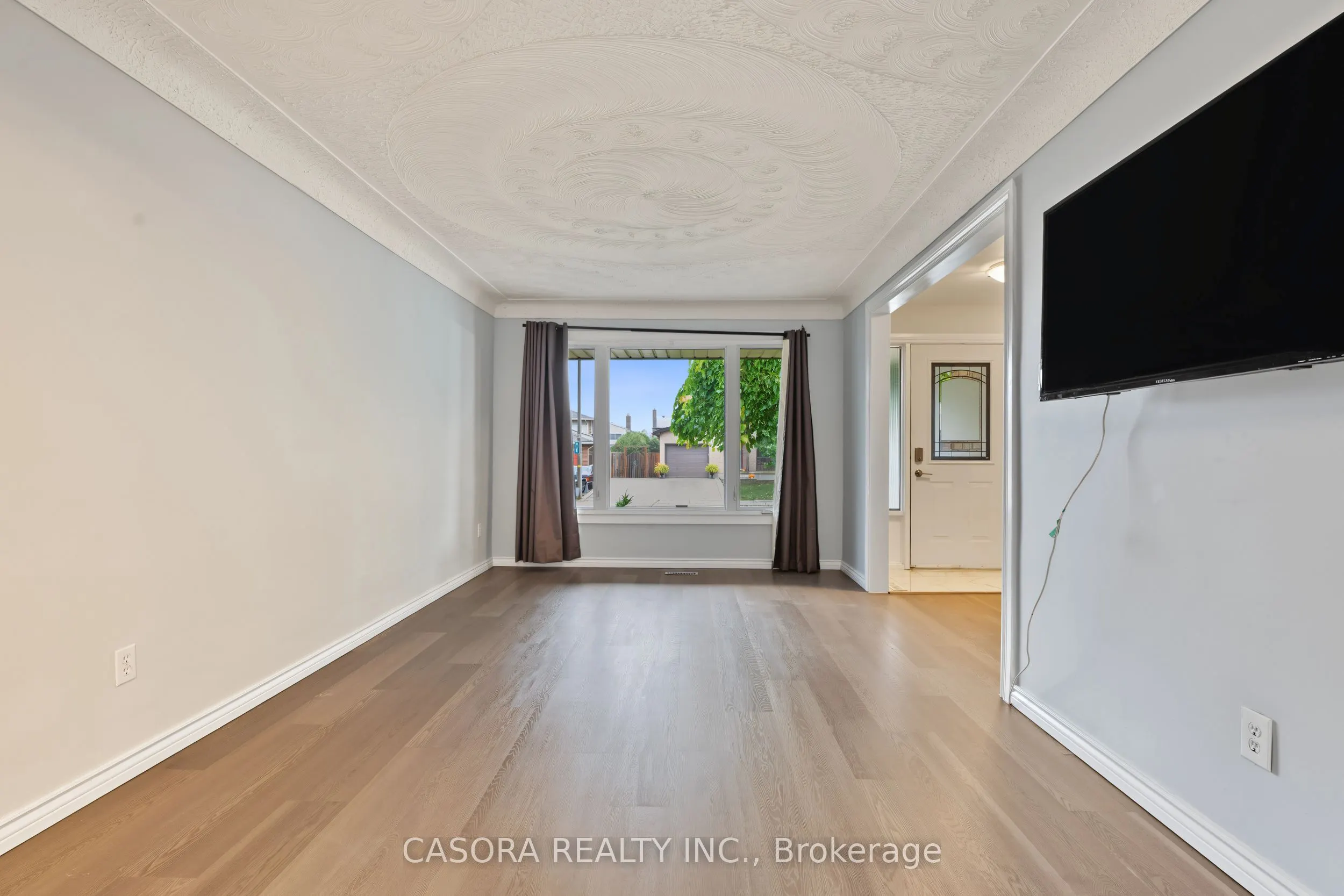 8 Valanna Court