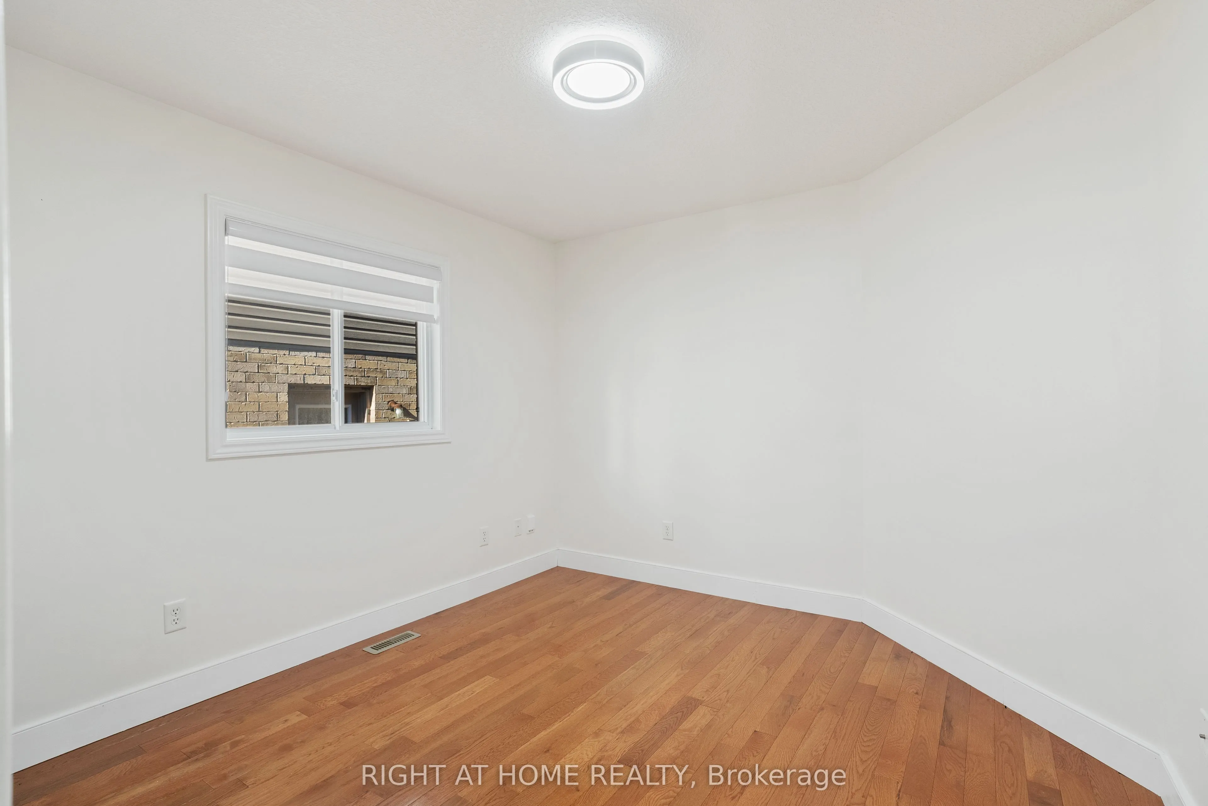 1205 North Wenige Drive