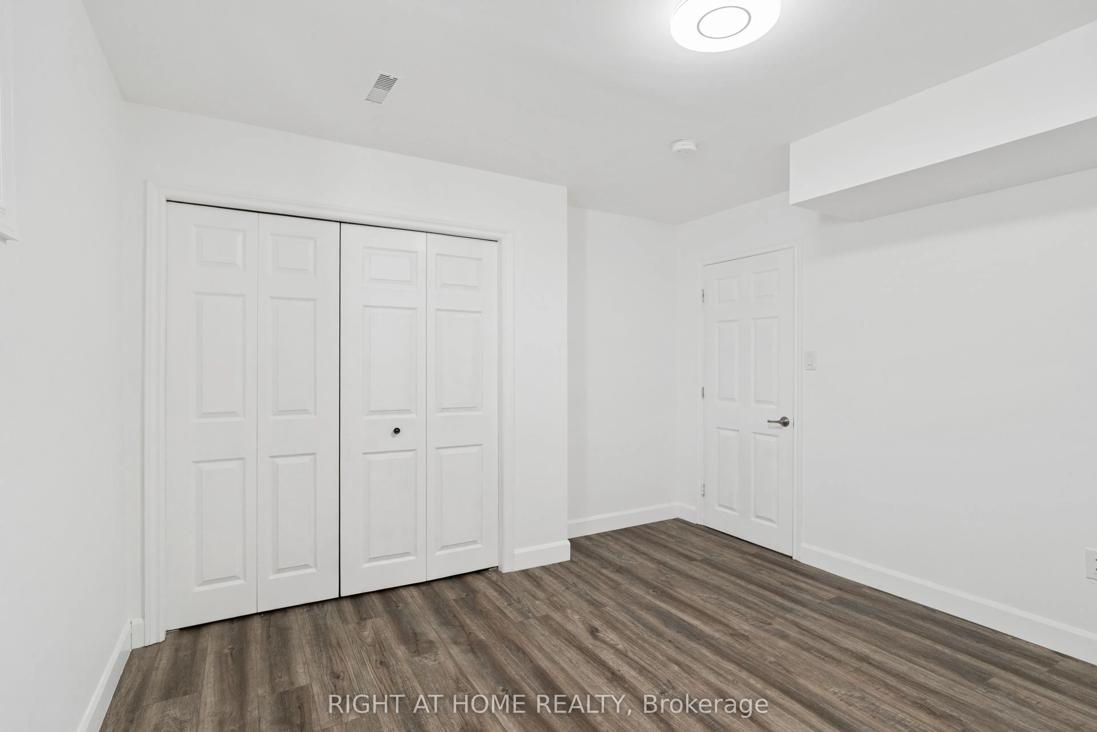 1205 North Wenige Drive