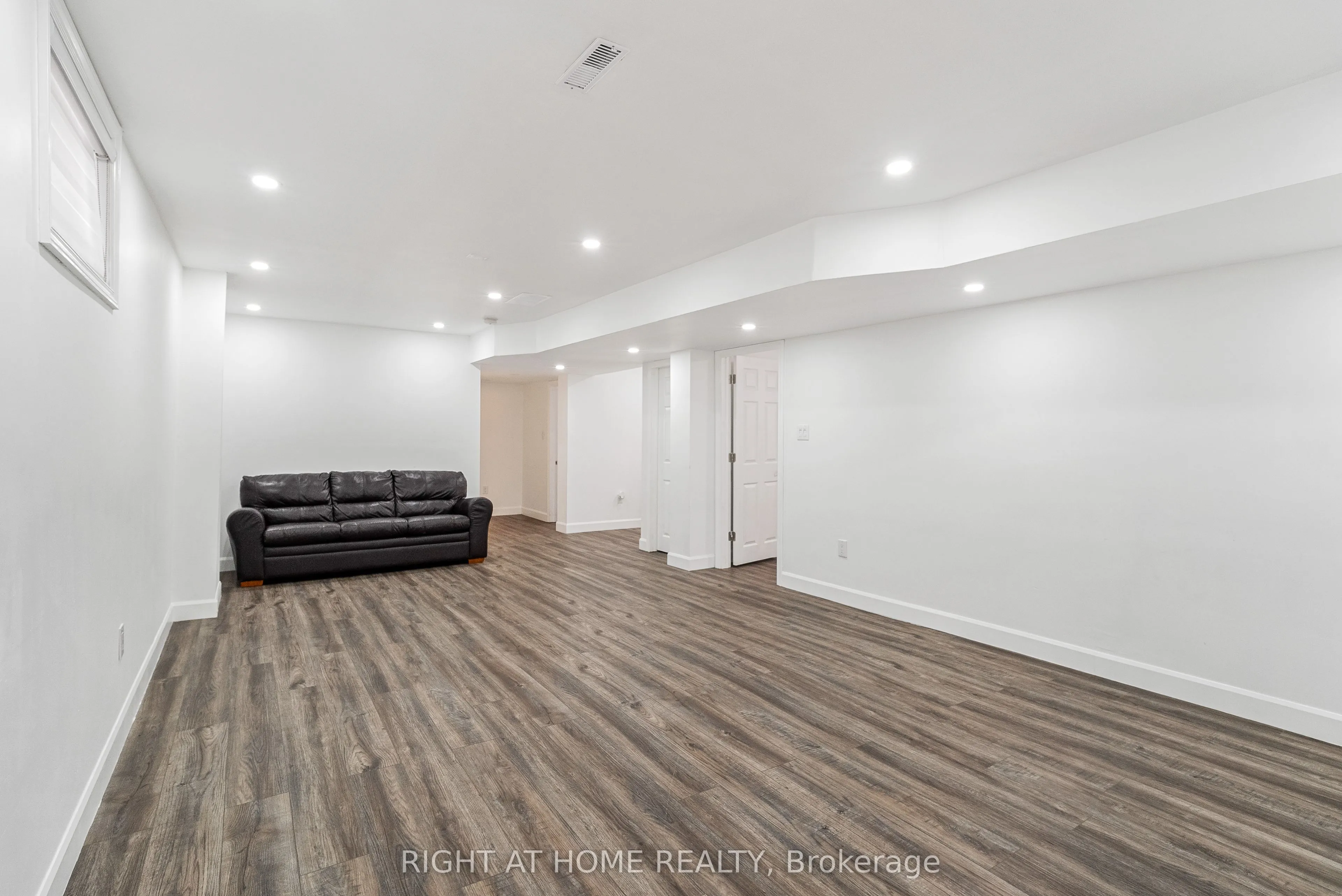 1205 North Wenige Drive