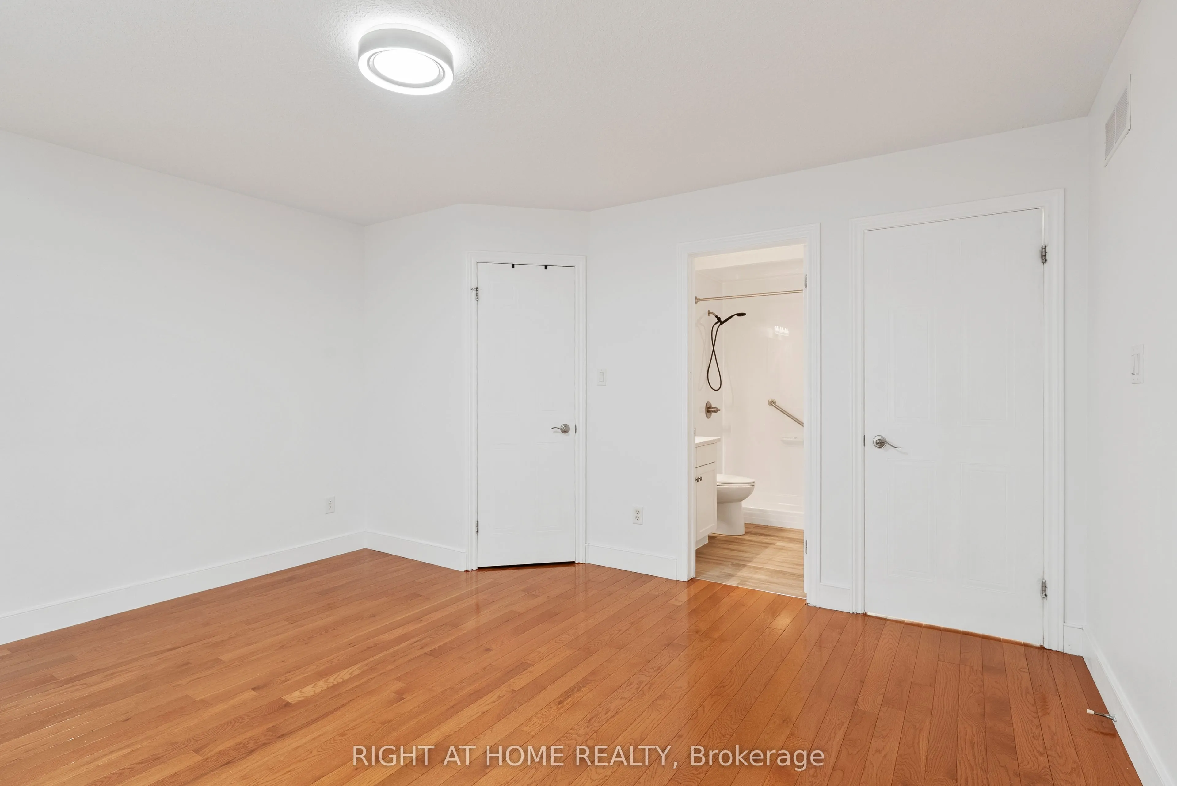 1205 North Wenige Drive