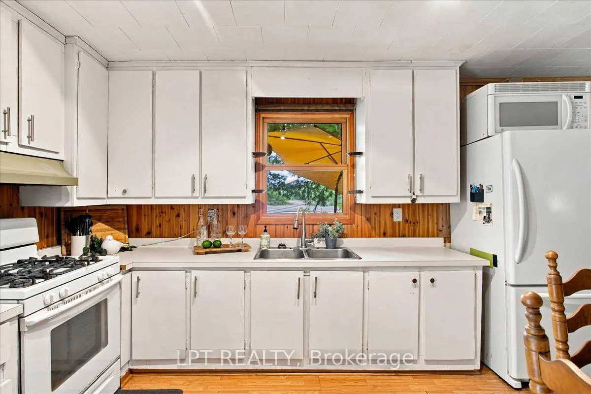 48 Broadriver Road