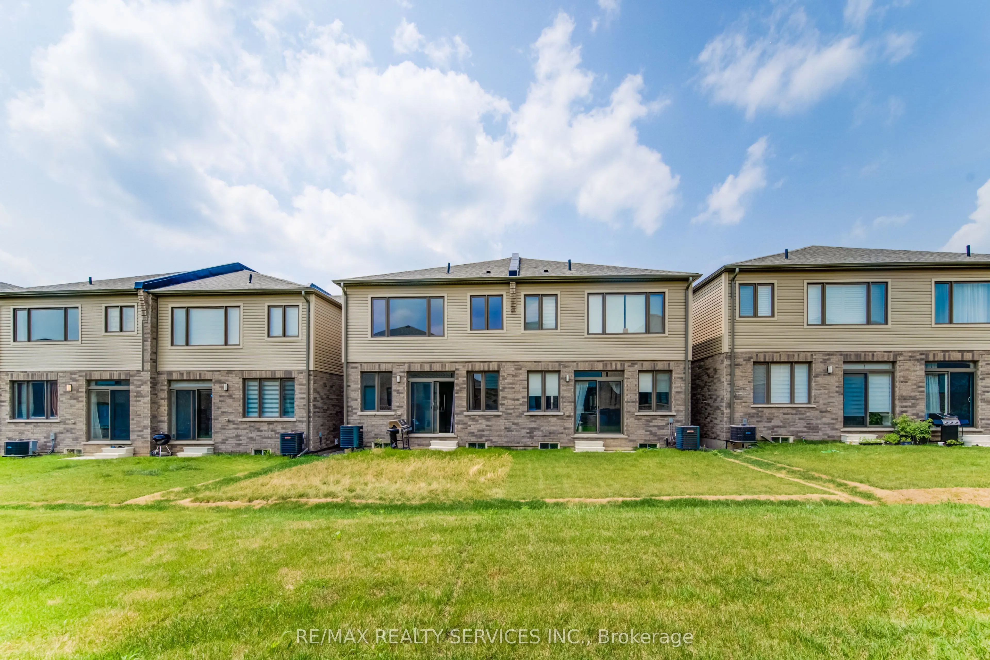 73 Prince Phillip Boulevard