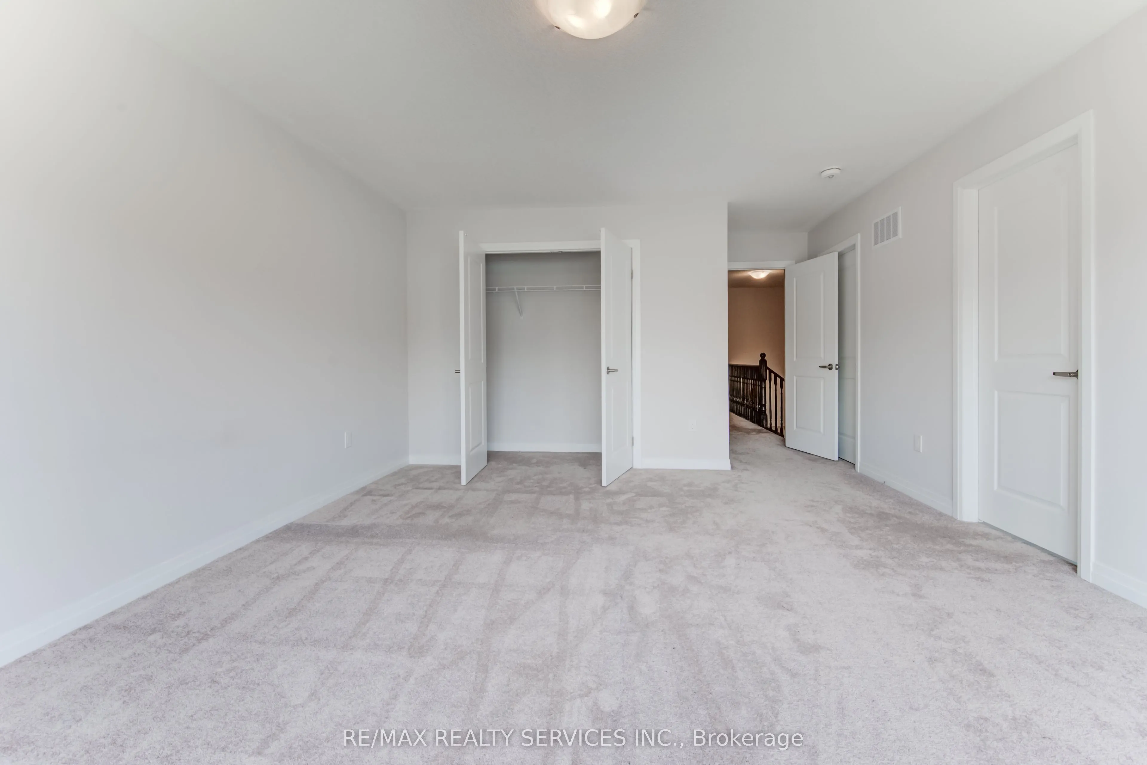 73 Prince Phillip Boulevard