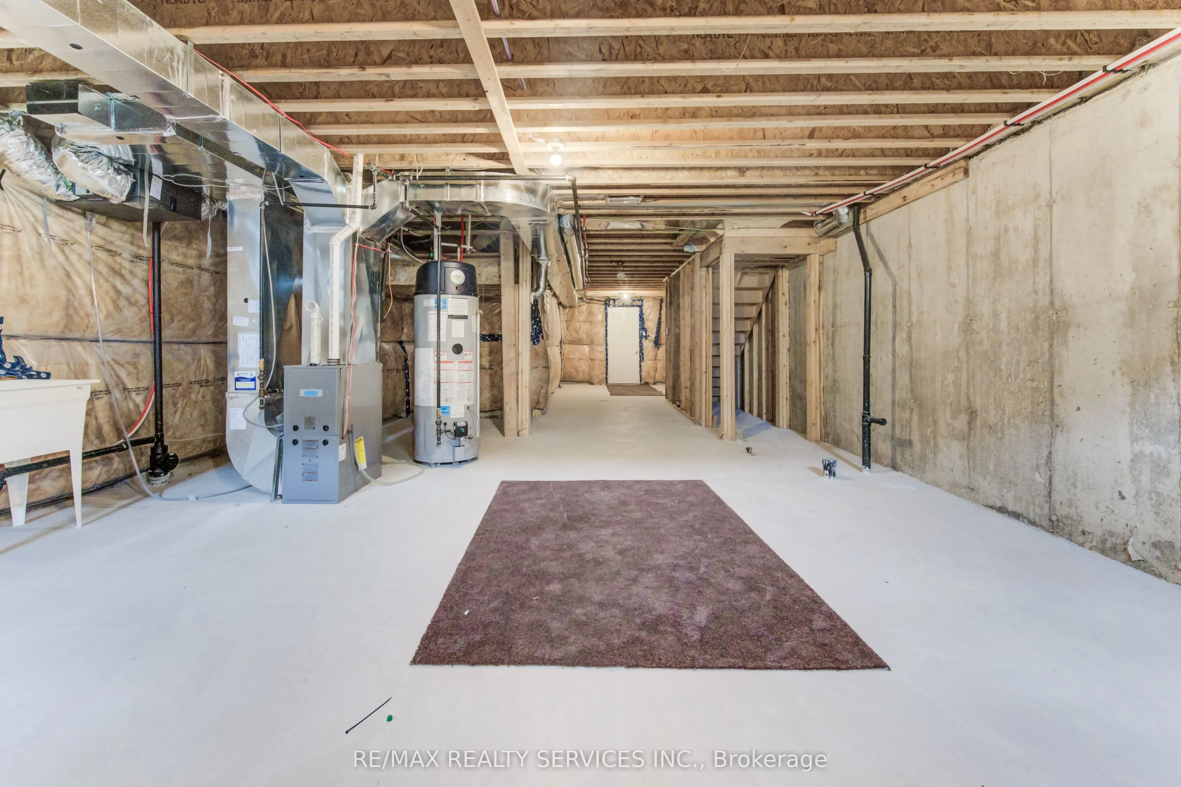 73 Prince Phillip Boulevard