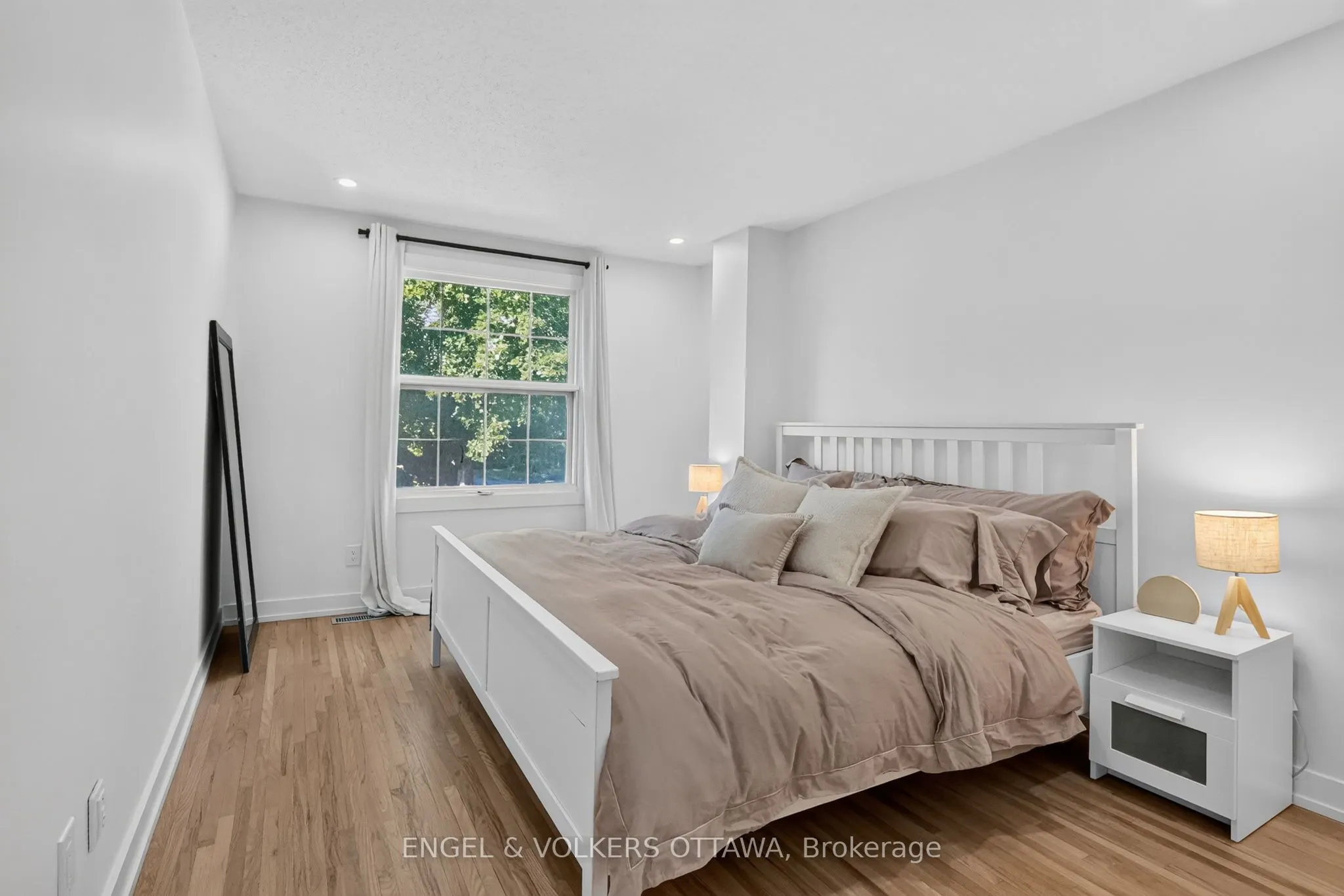 1304 Morrison Drive