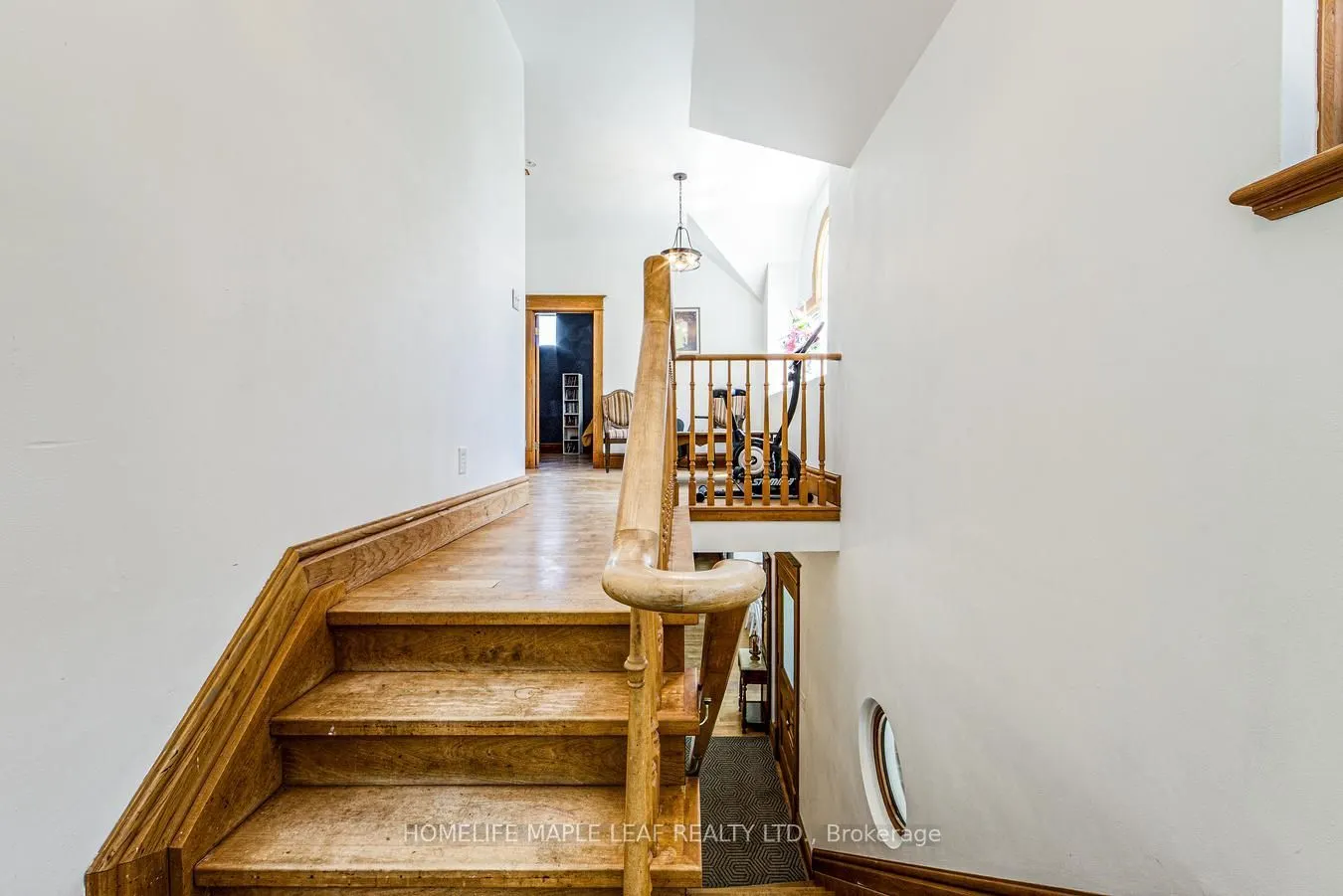 333329 7th Line