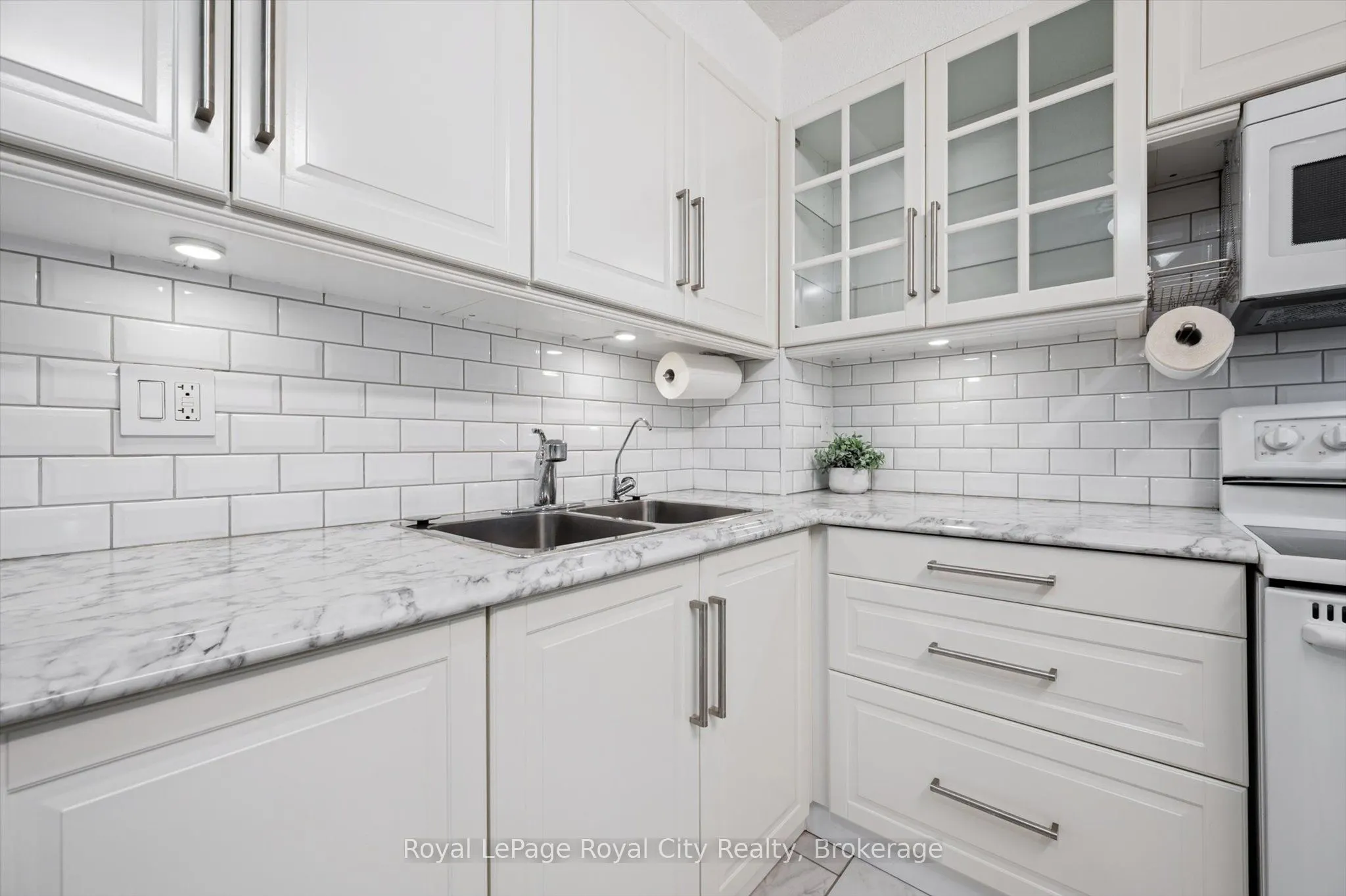 93 Westwood Road #607