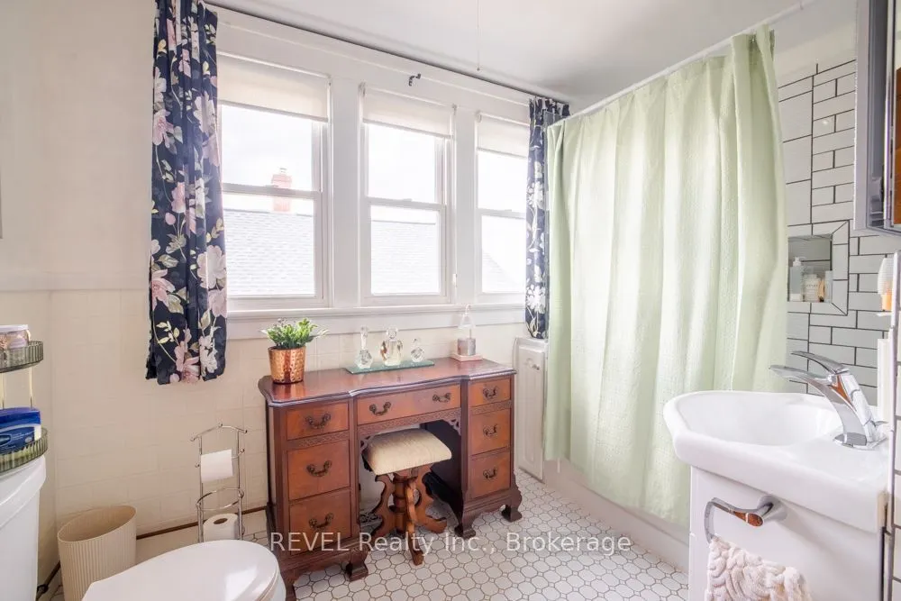 550 Lakeshore Road