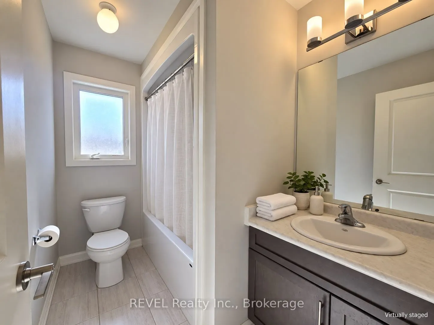 4552 Portage Road #71 #UPPER