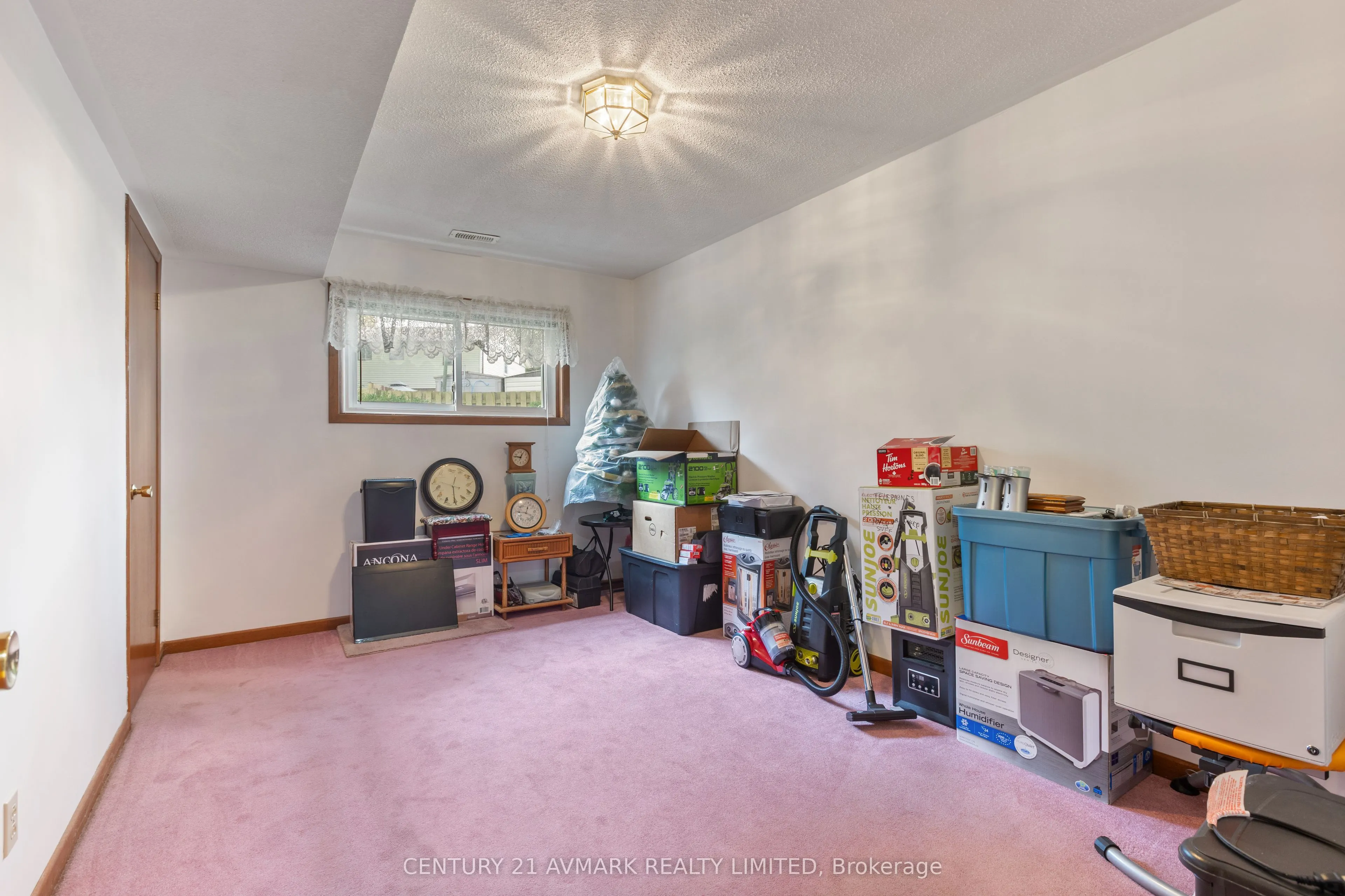 24 Huntington Circle