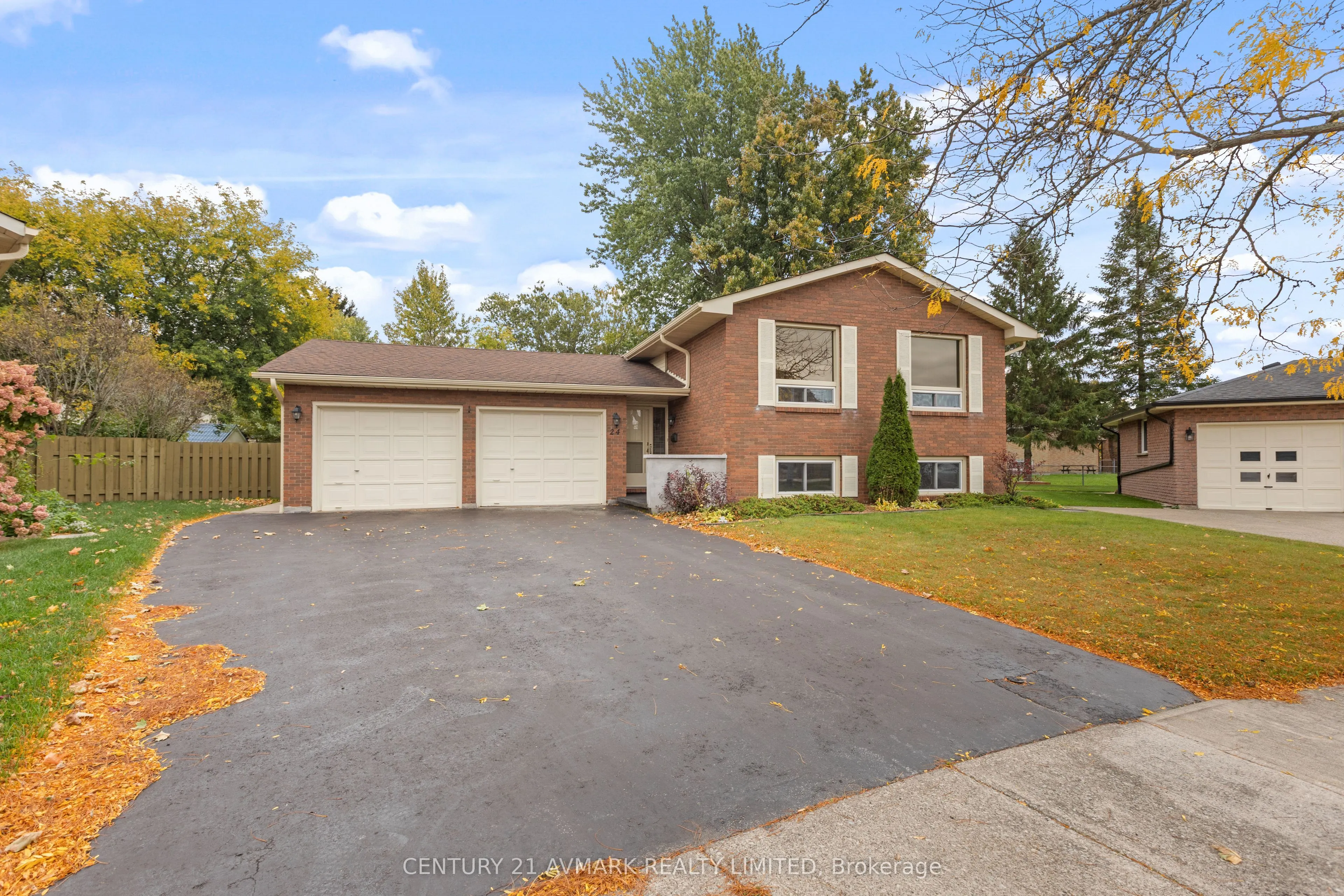 24 Huntington Circle
