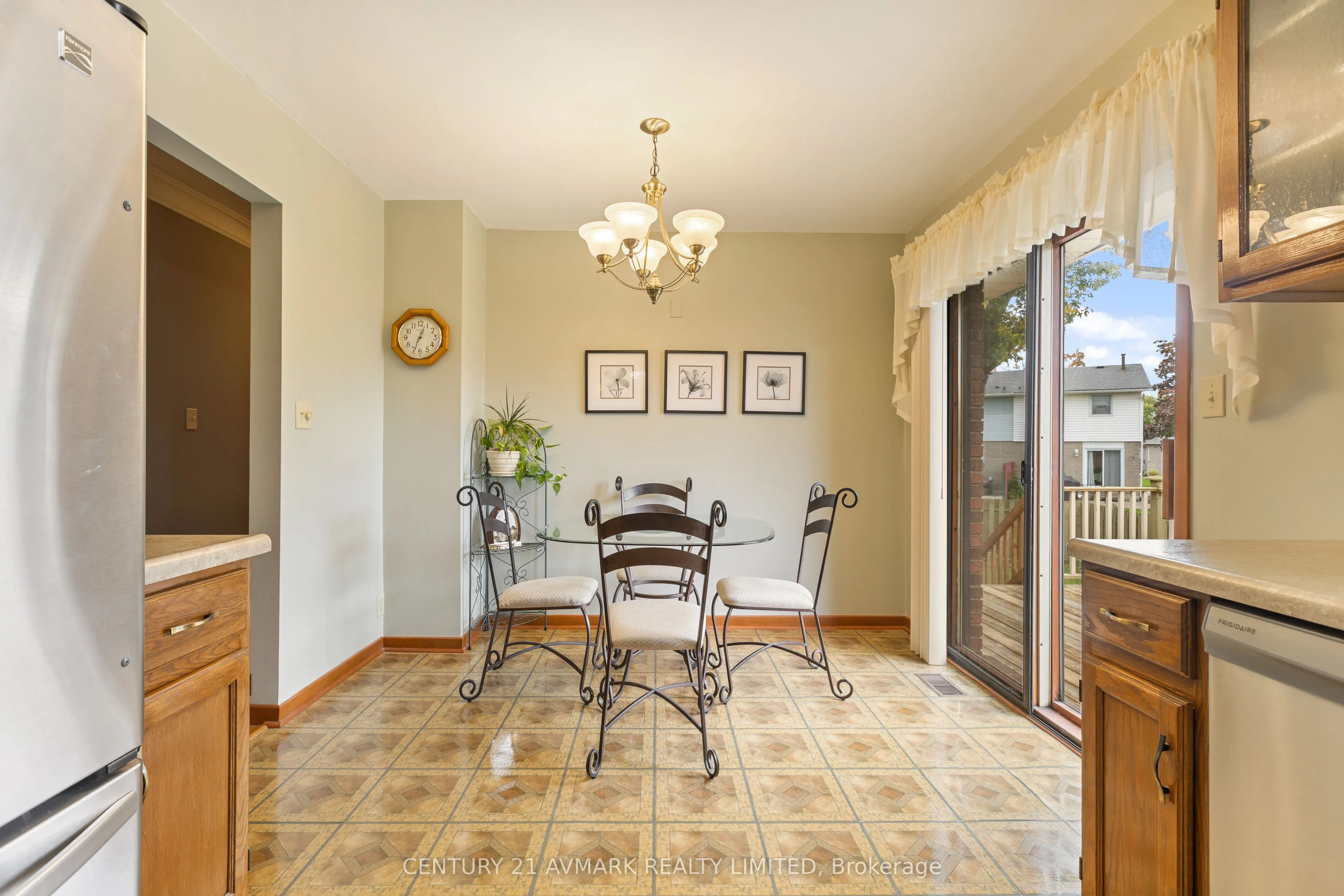24 Huntington Circle