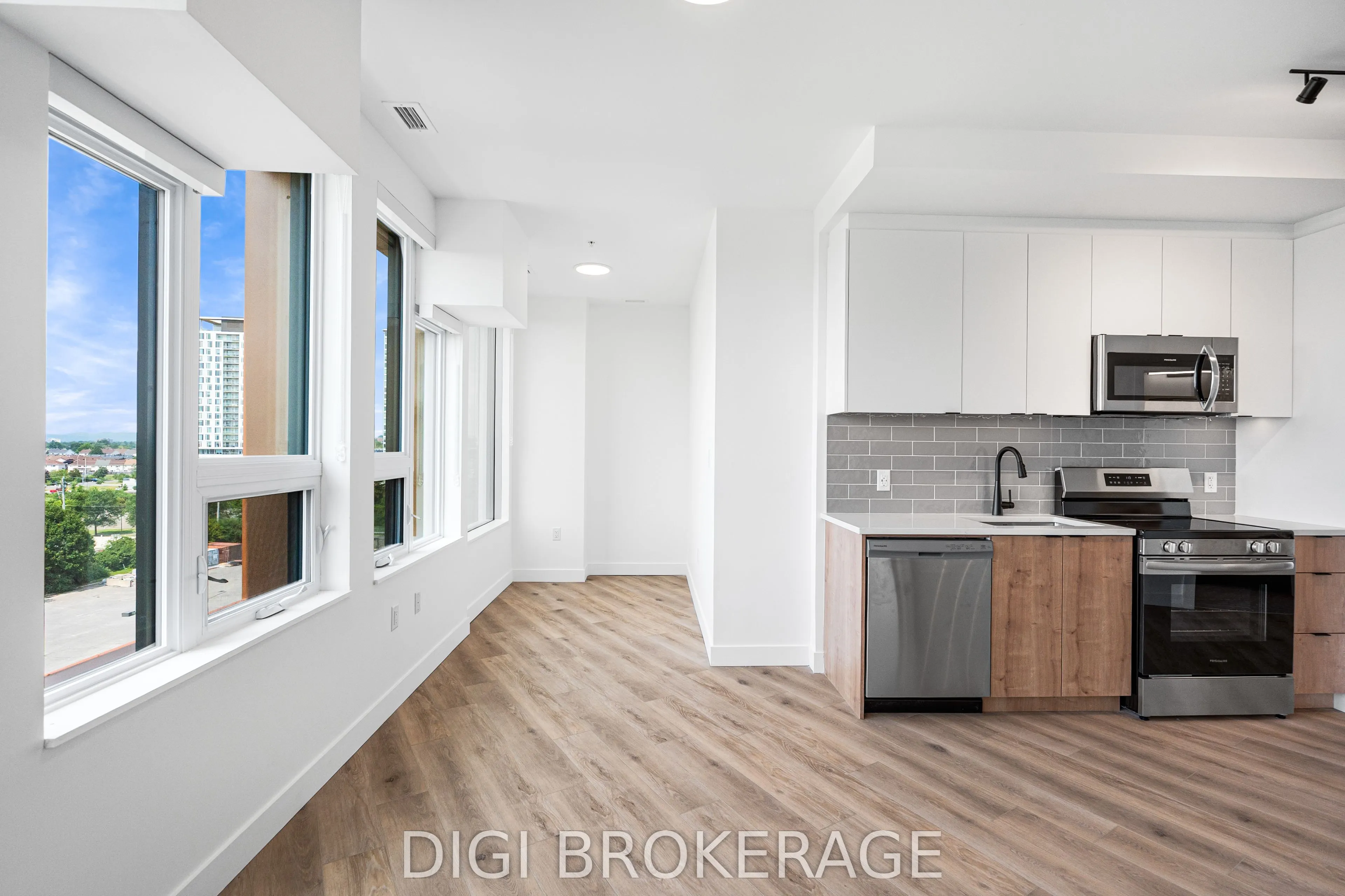 1600 James Naismith Drive #520