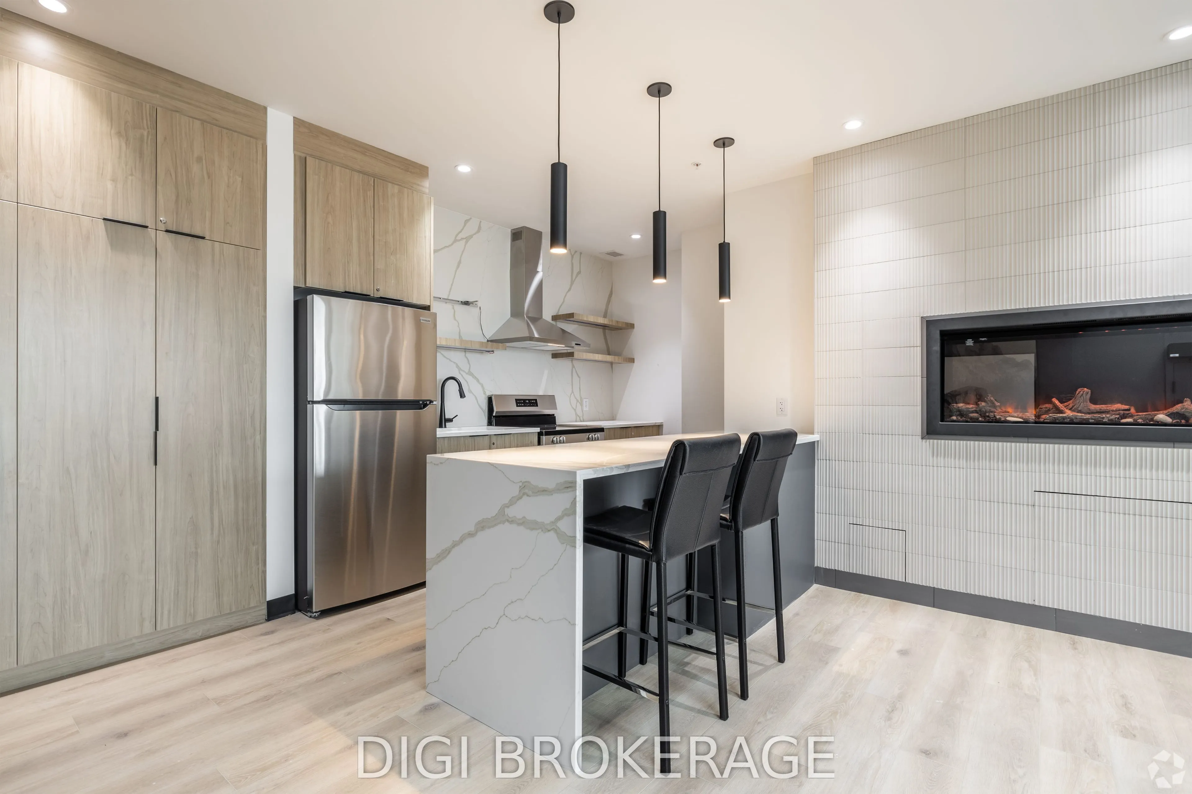 1600 James Naismith Drive #520