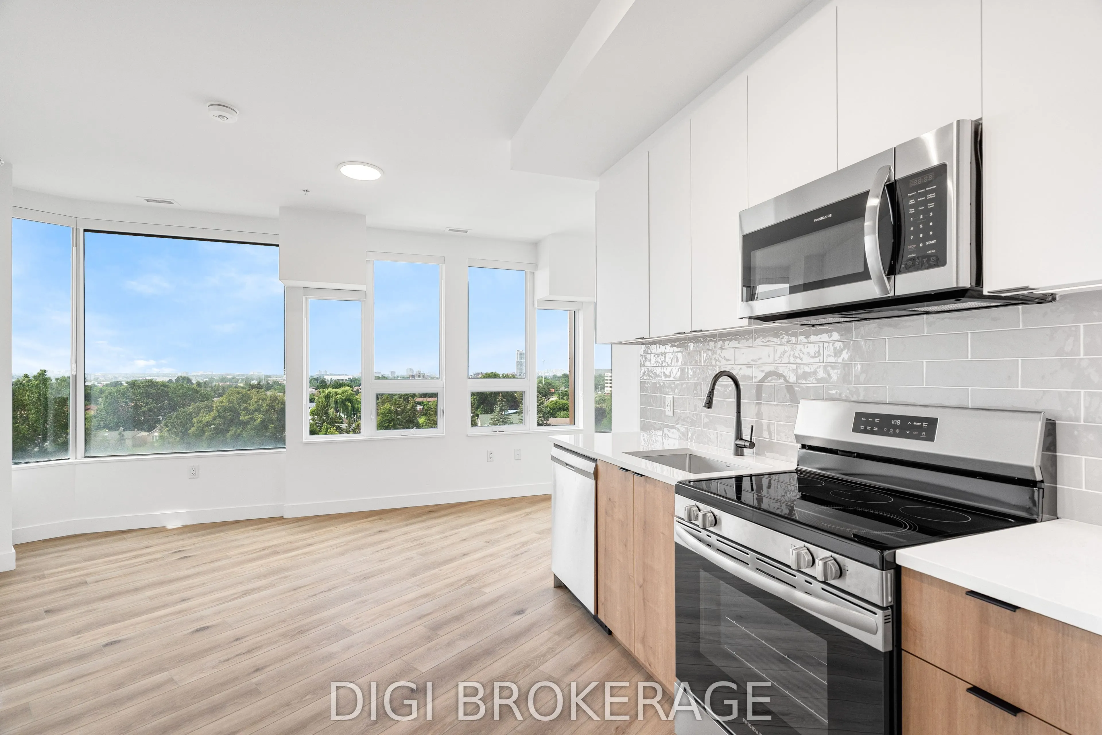 1600 James Naismith Drive #520