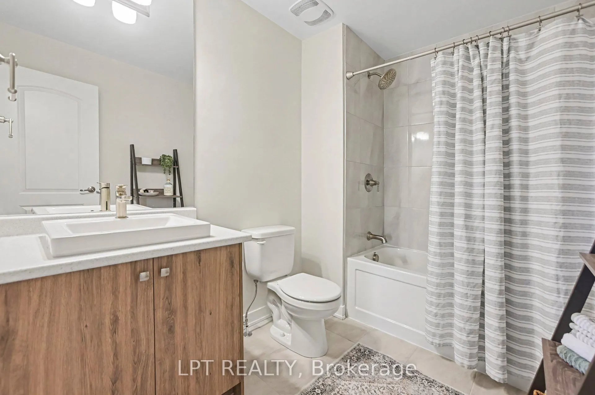 812 Kinstead Private