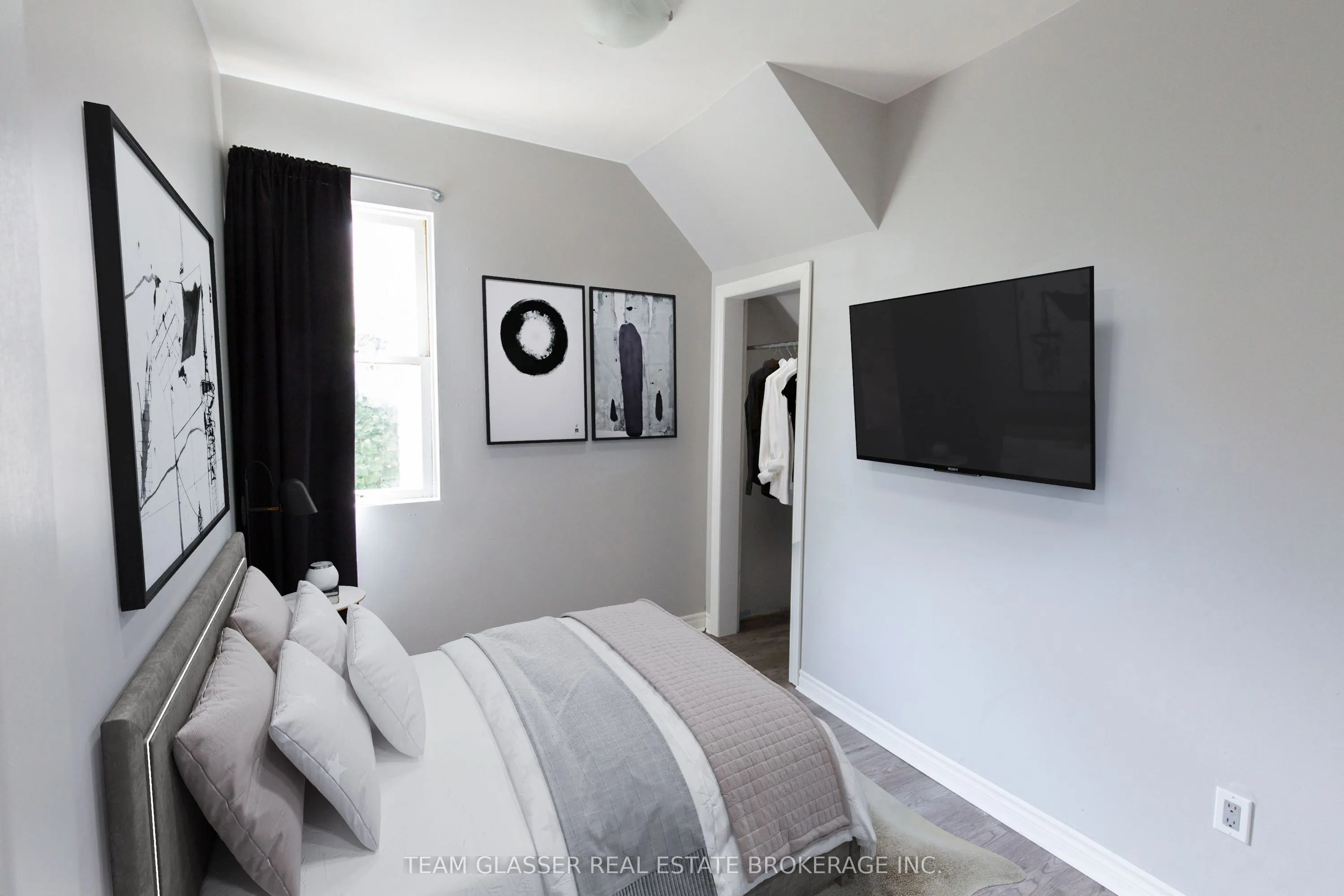 69 KAINS Street