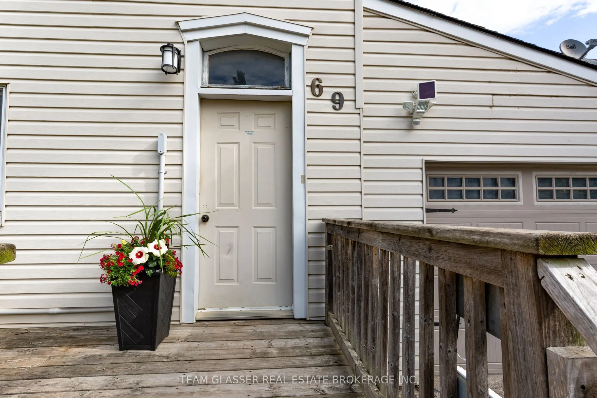 69 KAINS Street