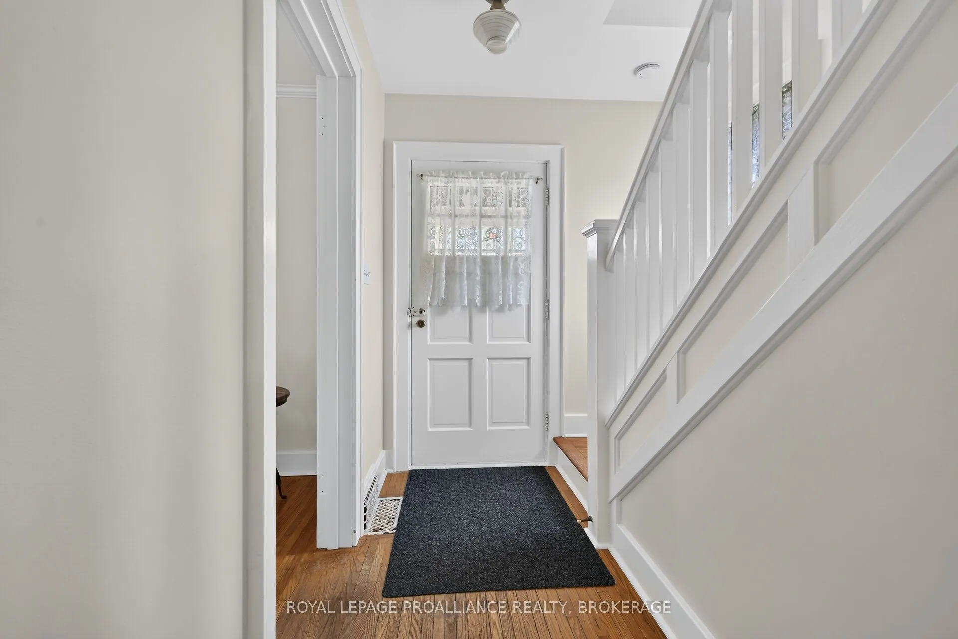 27 Drayton Avenue