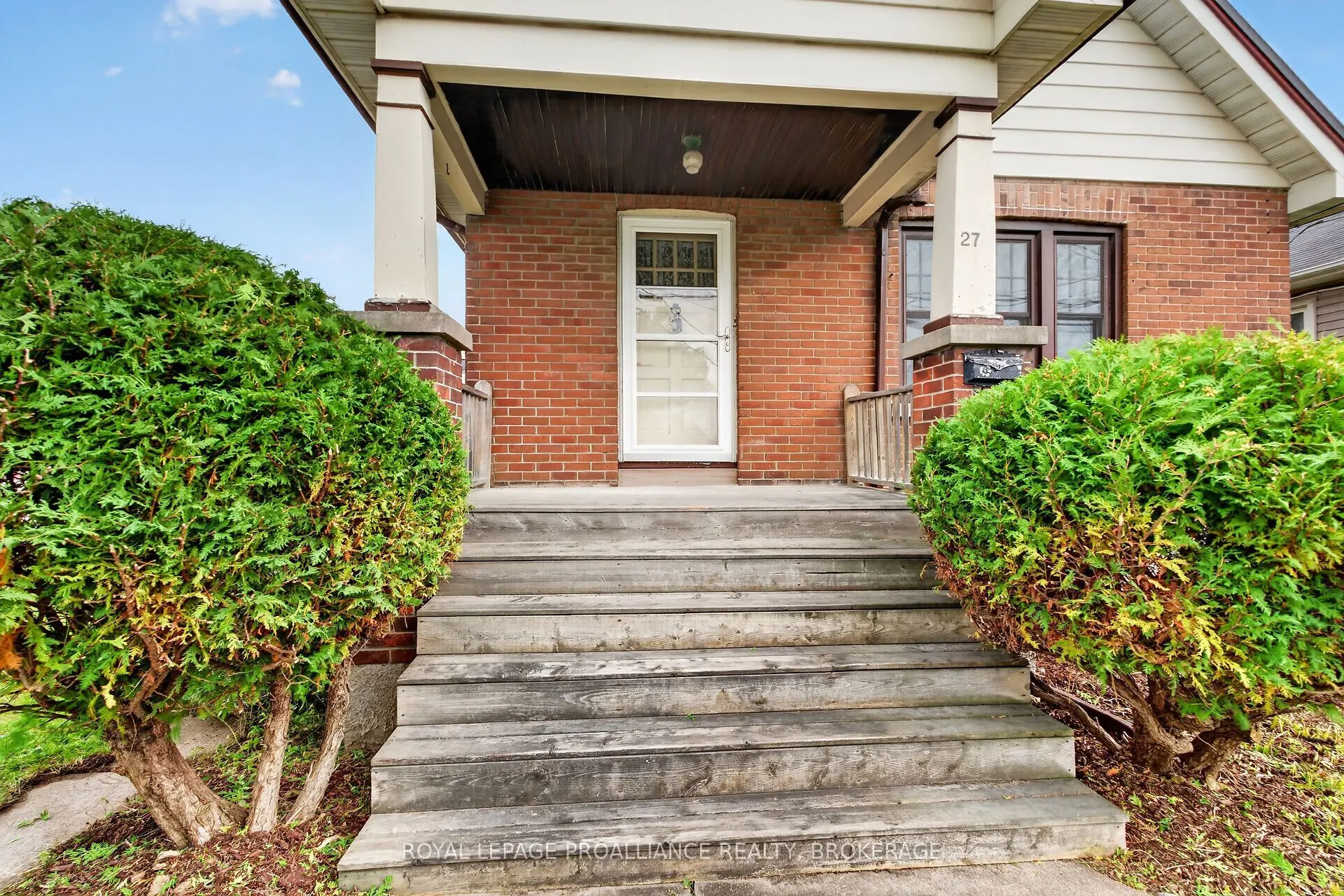 27 Drayton Avenue