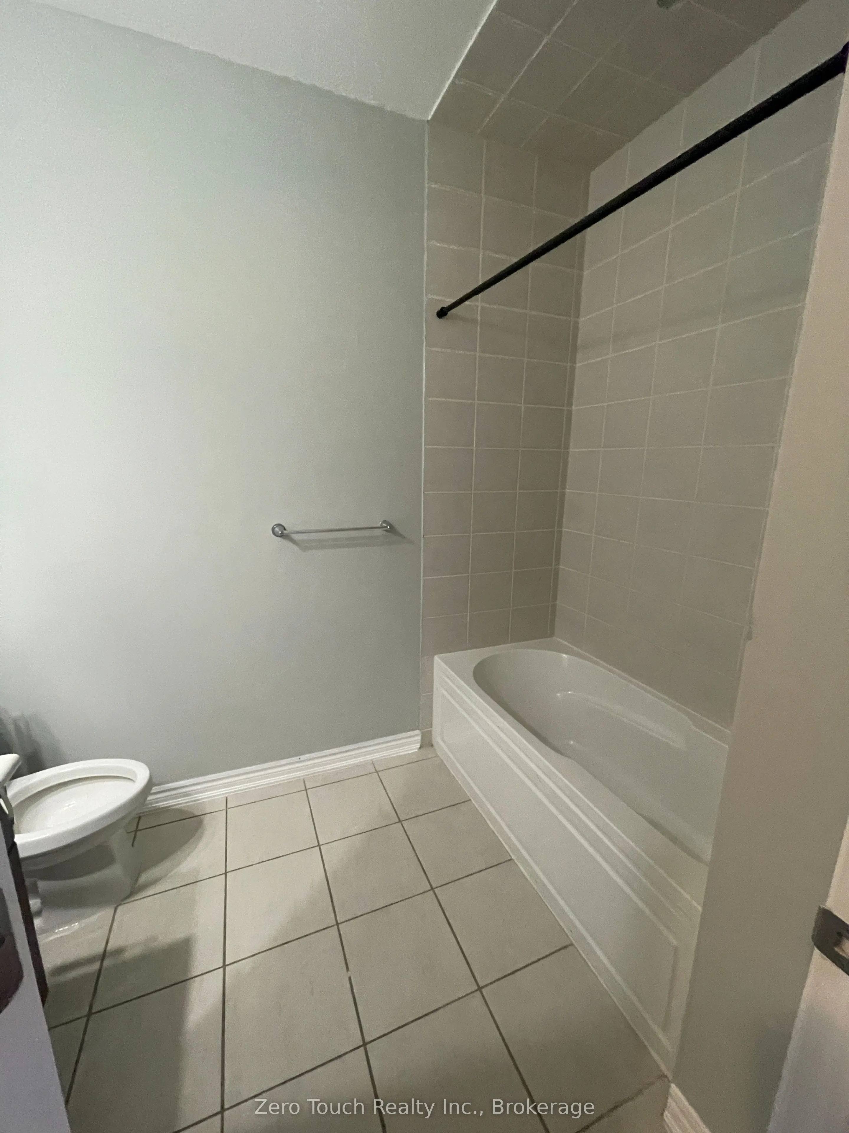 127 Watermill Street W