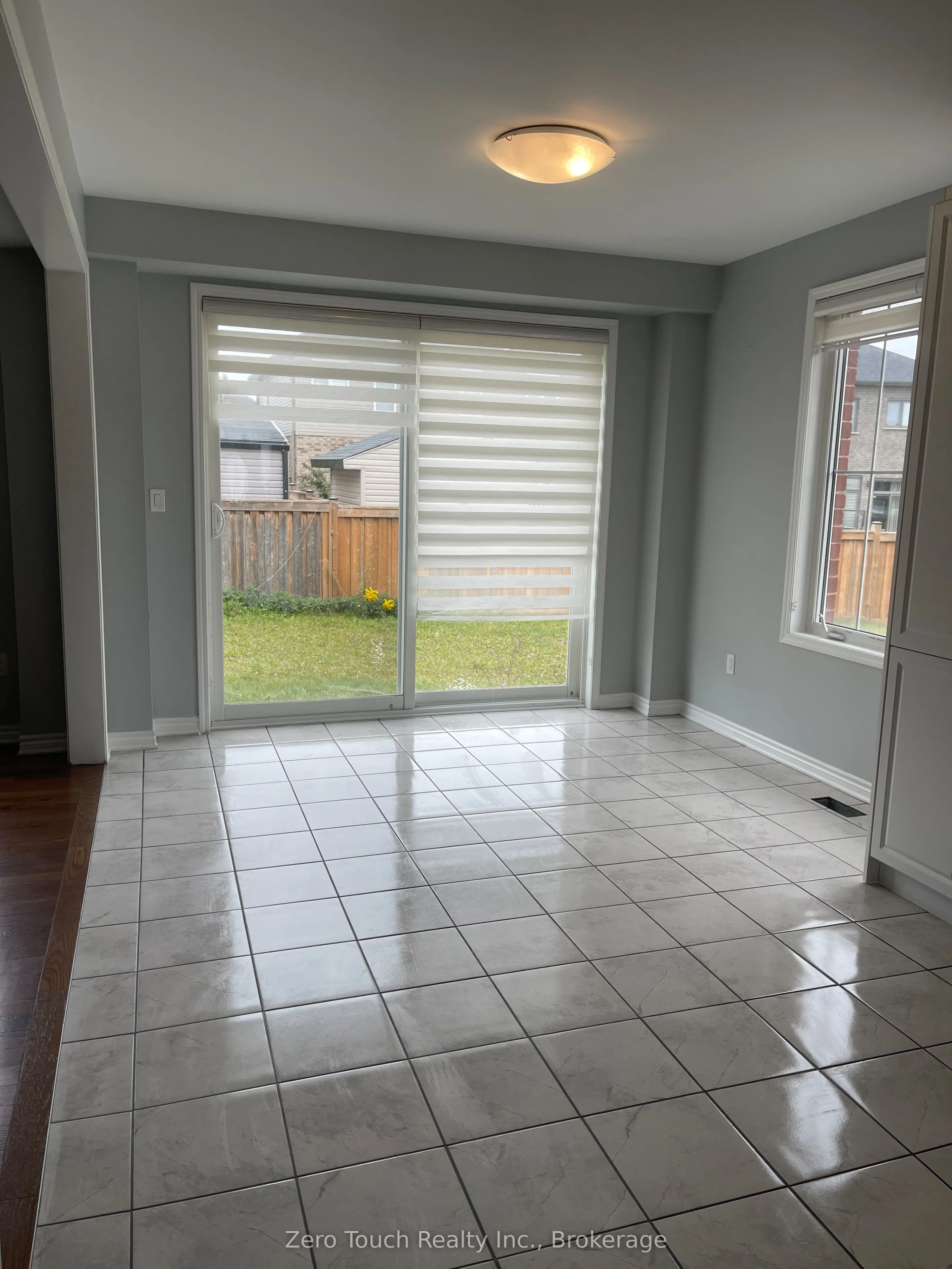 127 Watermill Street W