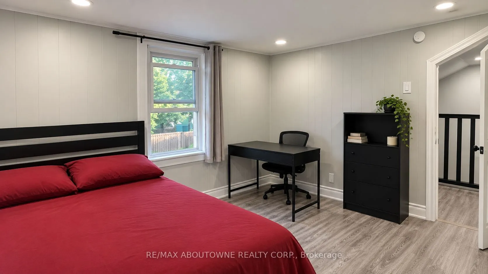 213 Bowman Street #4