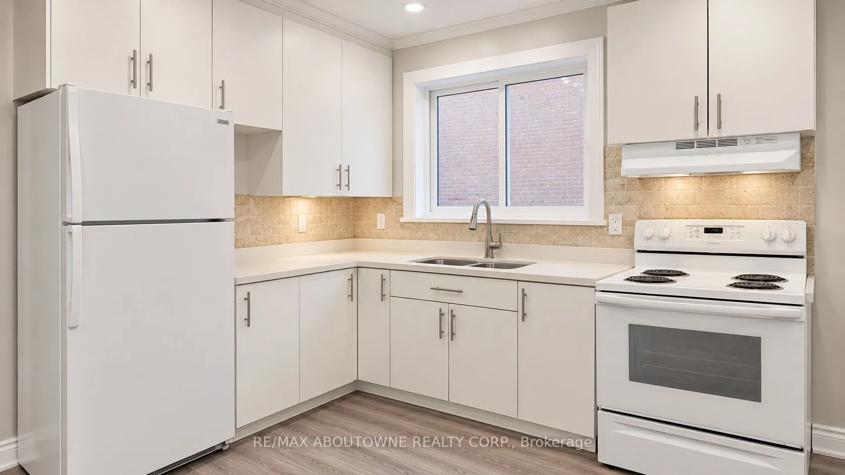 213 Bowman Street #4