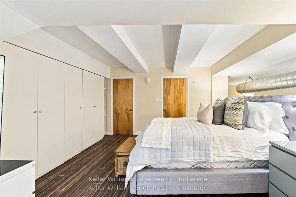 73 Garfield Avenue S #1D