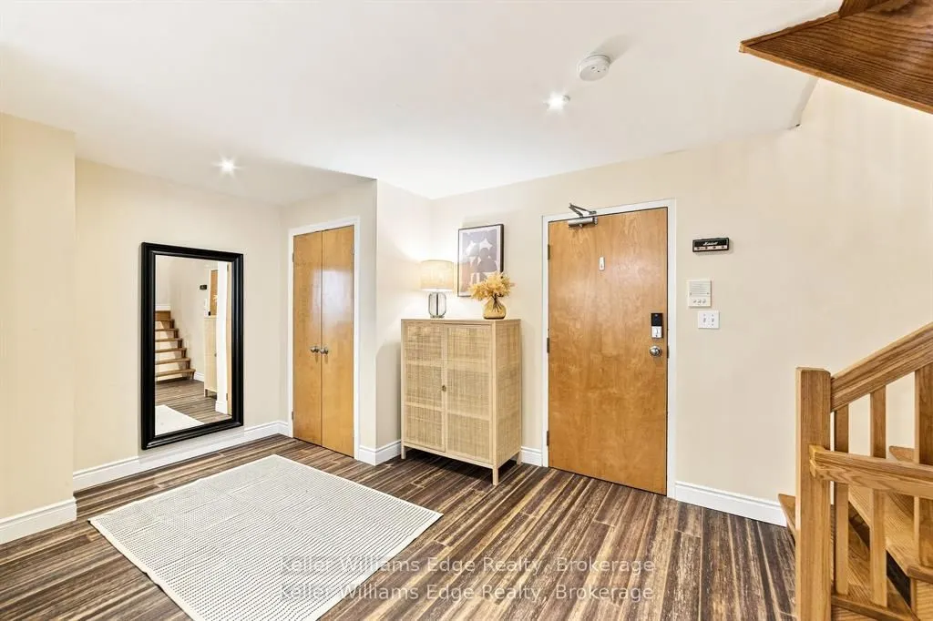 73 Garfield Avenue S #1D