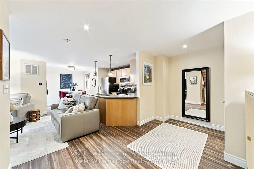 73 Garfield Avenue S #1D
