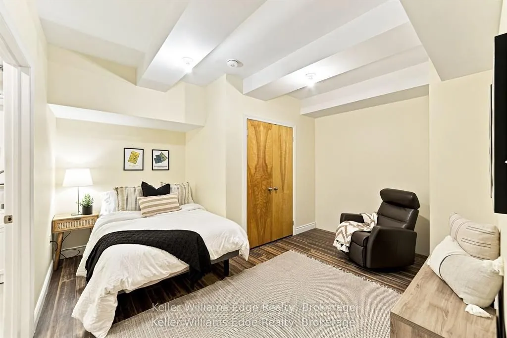 73 Garfield Avenue S #1D