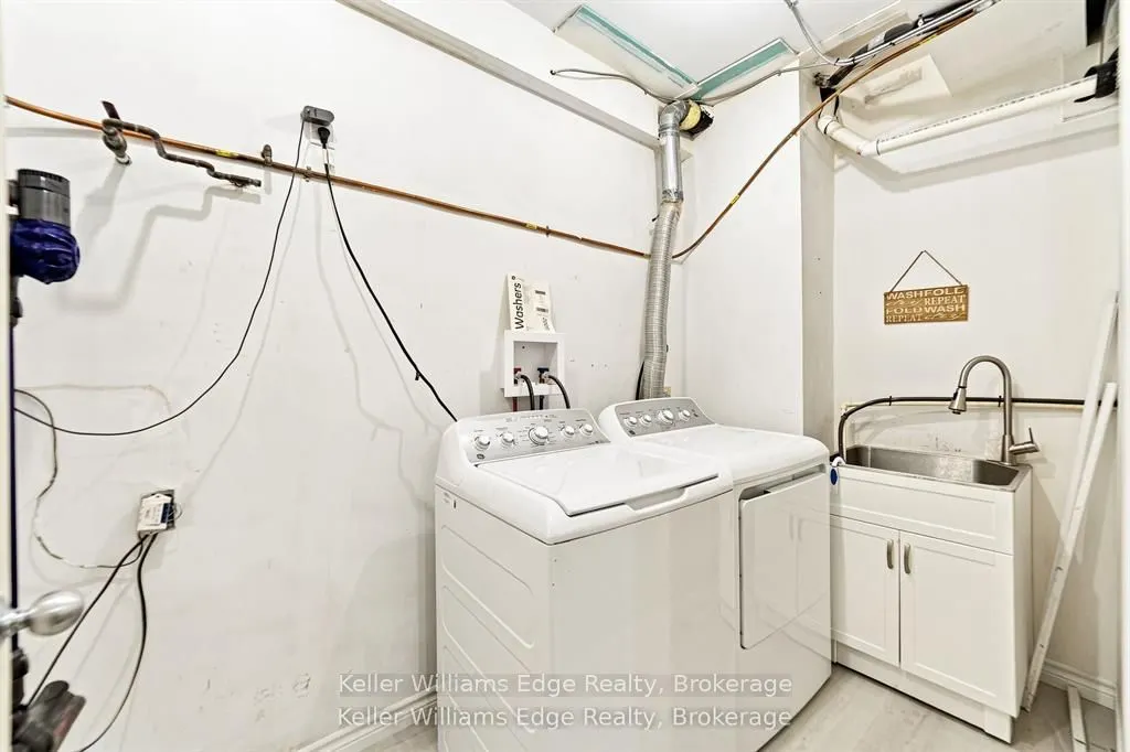 73 Garfield Avenue S #1D