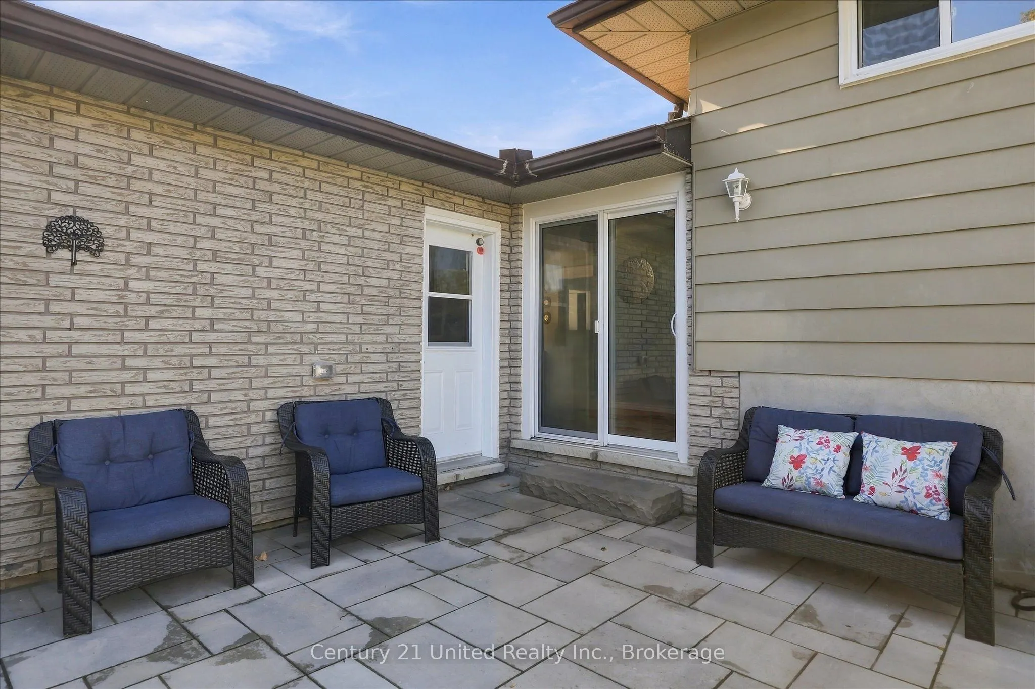 898 Sydenham Road