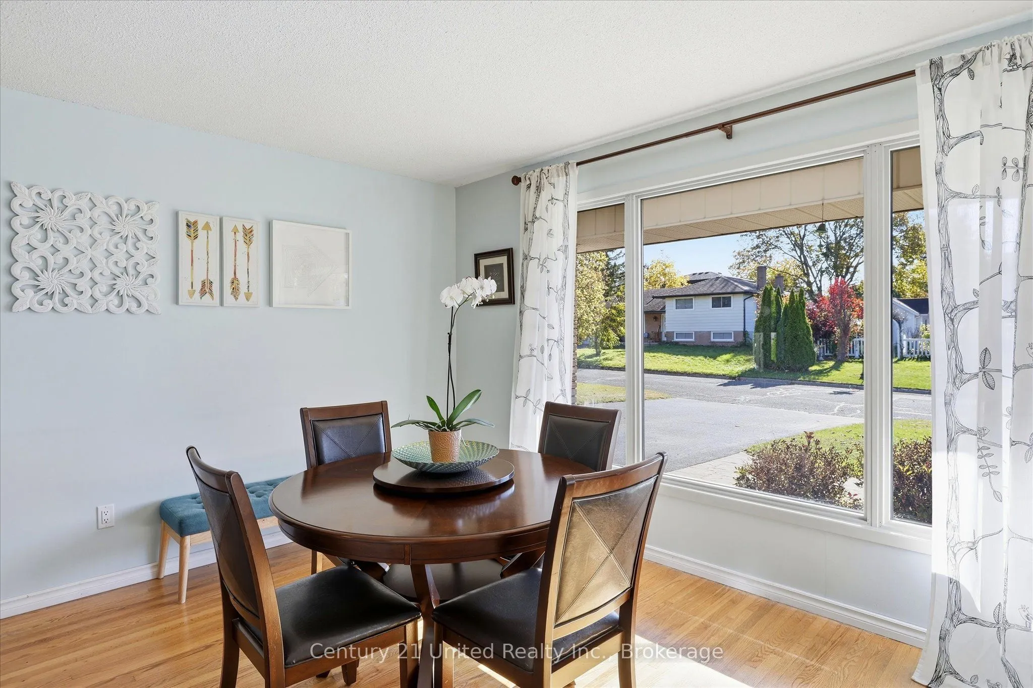 898 Sydenham Road