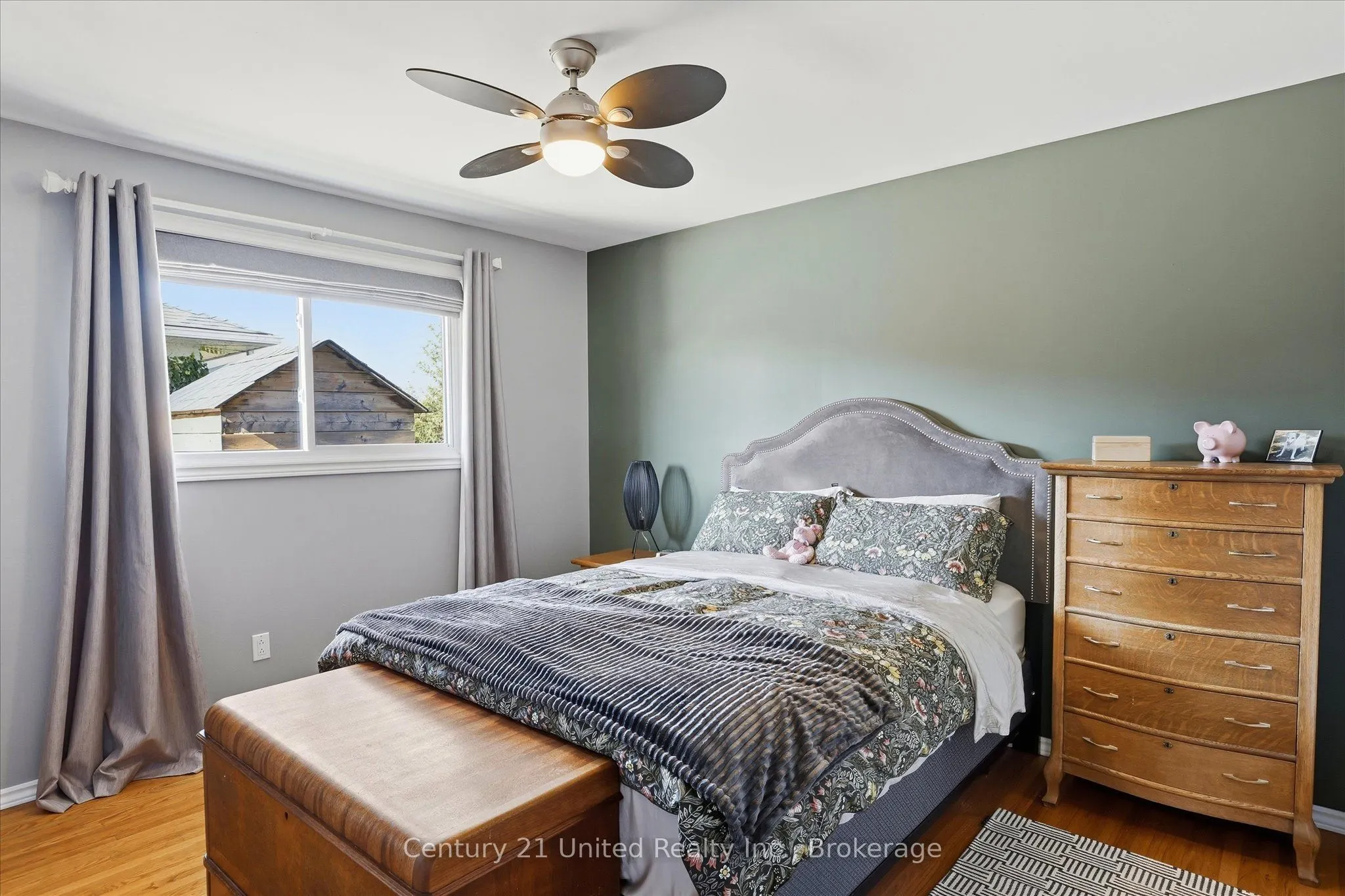 898 Sydenham Road